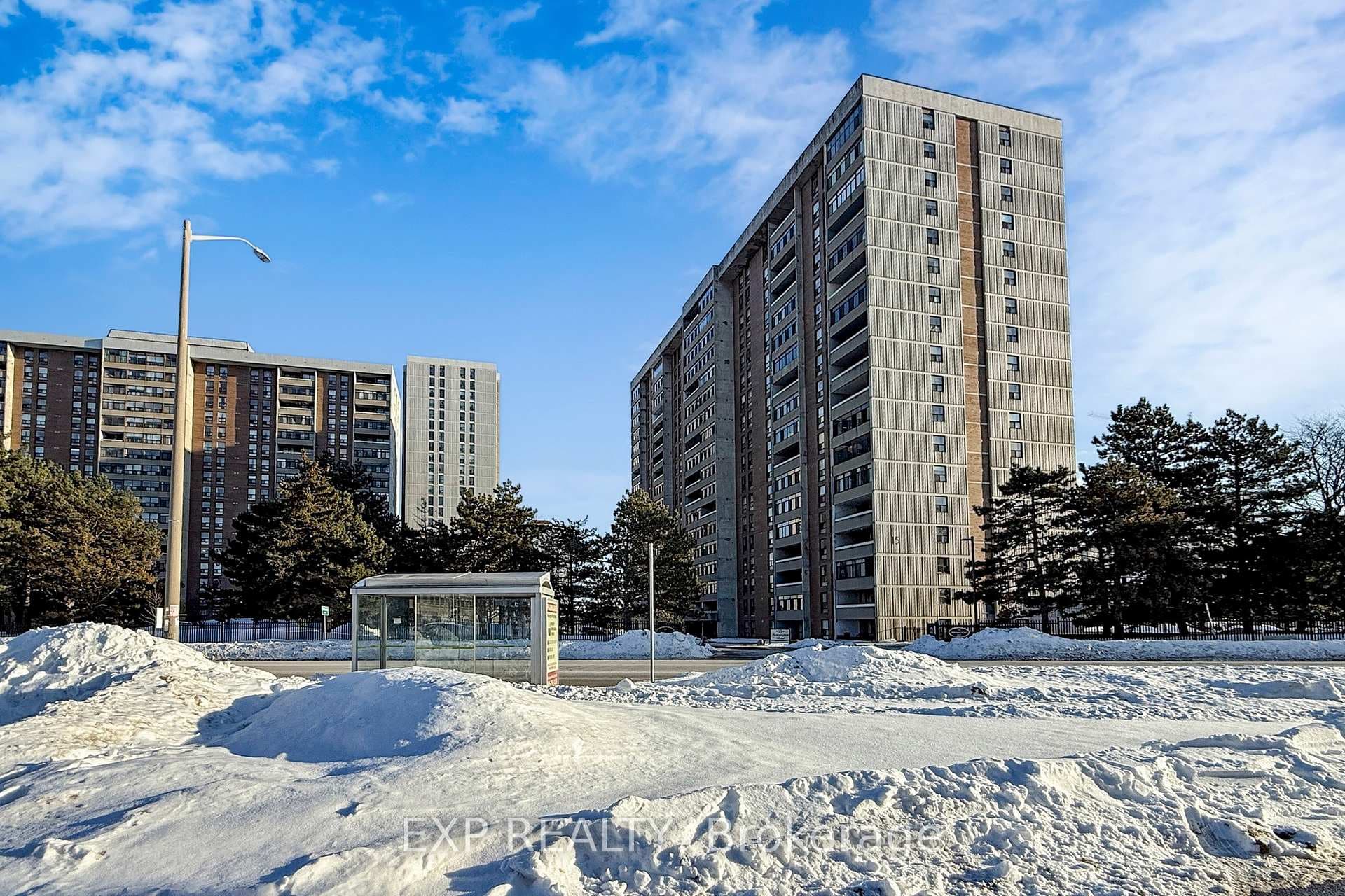 15 Kensington Road Unit 1606 photo 44