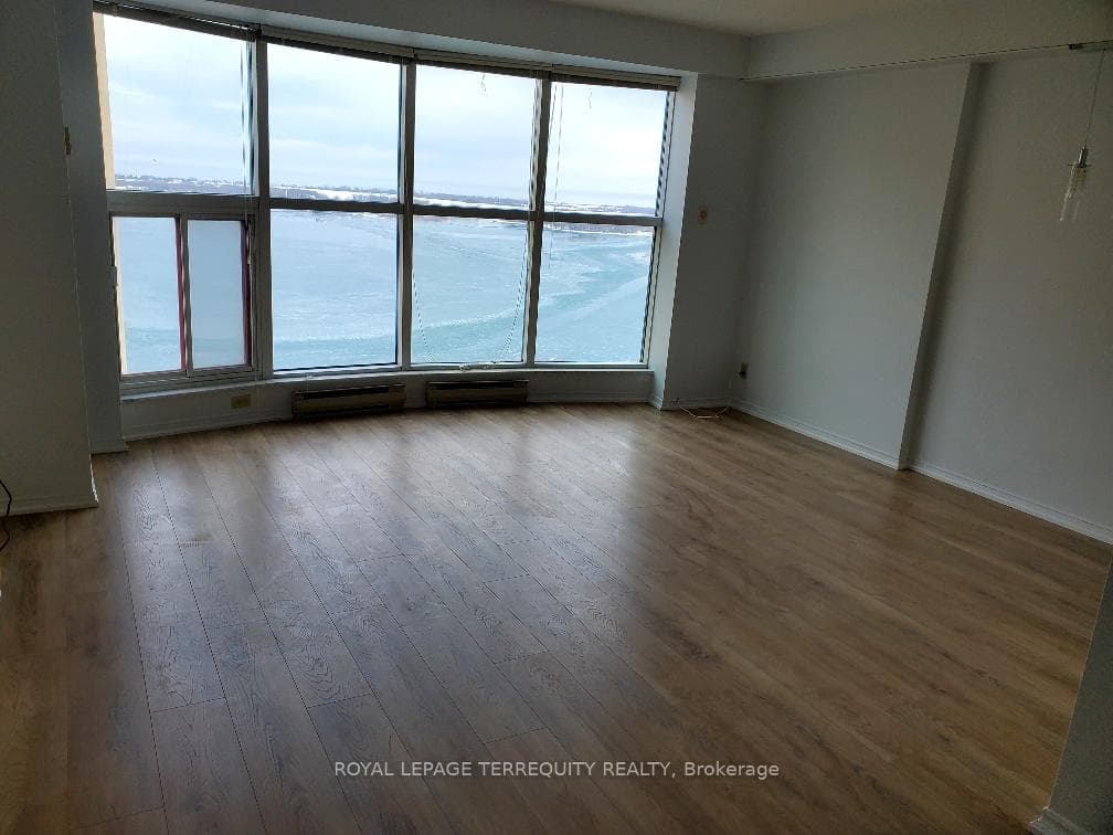 99 Harbour Square Unit 3503 photo 10