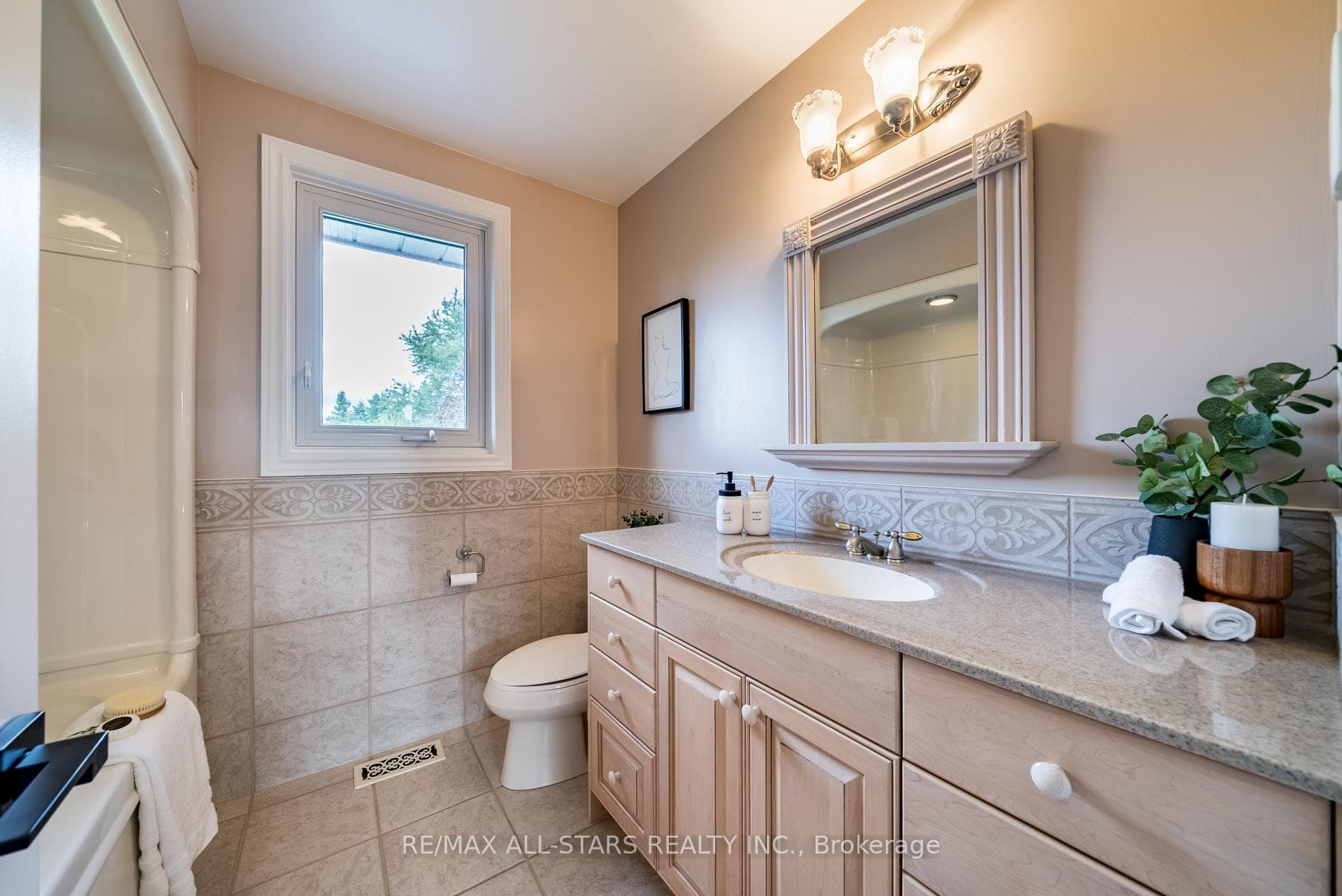 5 Edinborough Avenue photo 24