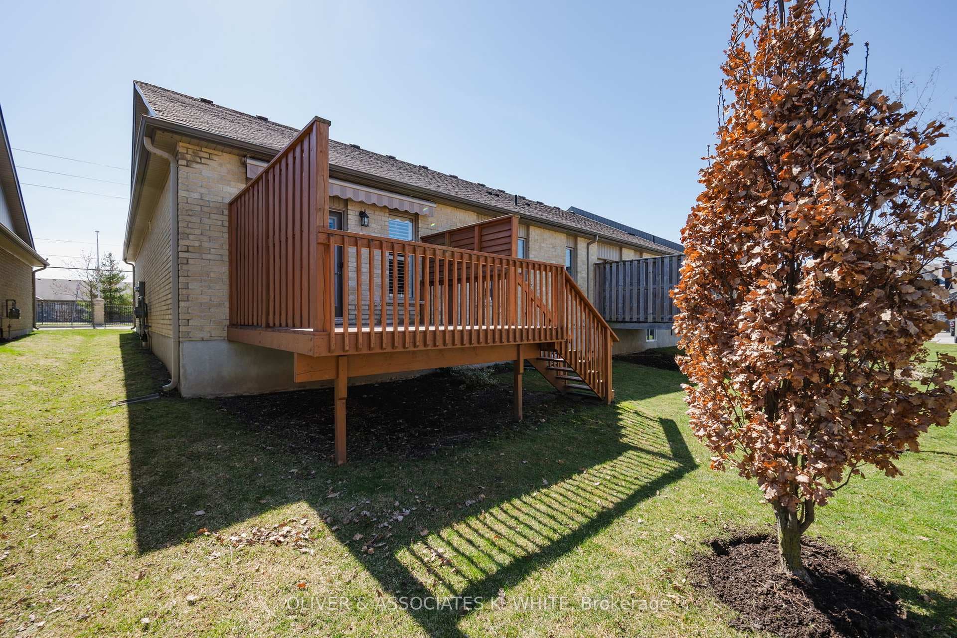 1630 Bayswater Crescent Unit 16 photo 22