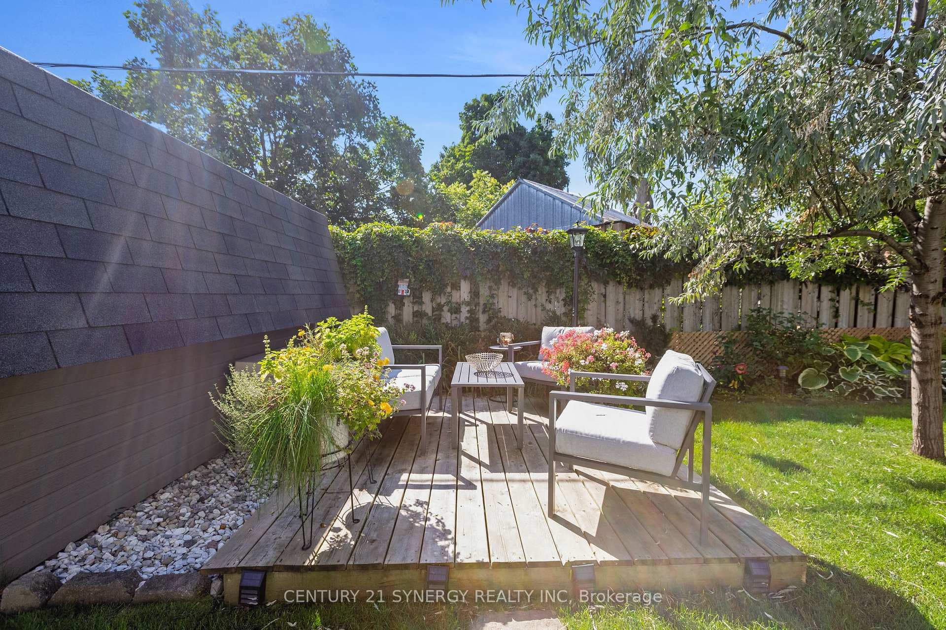 1150 DARTMOUTH Avenue photo 47