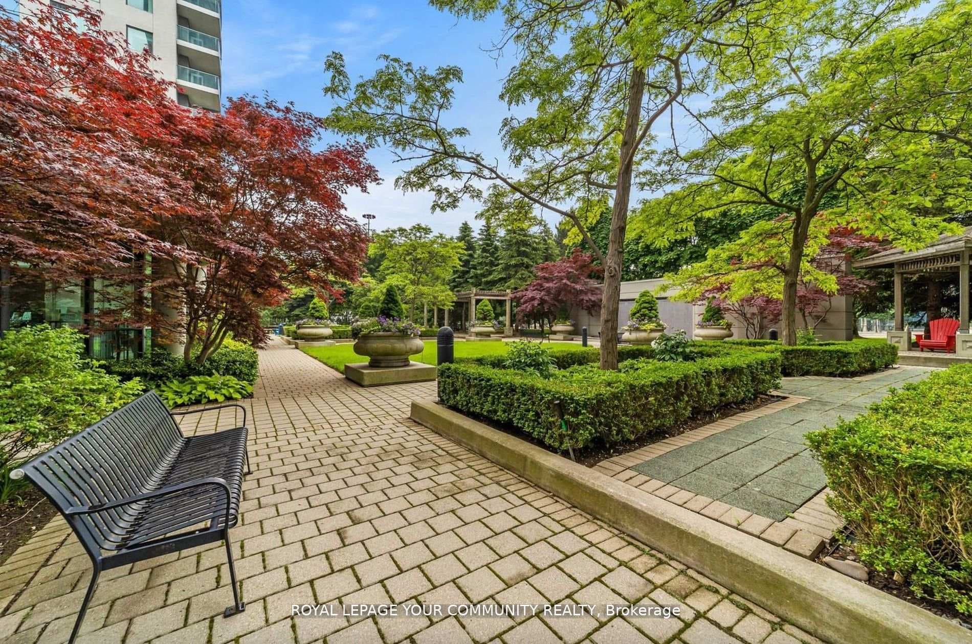 28 Harrison Garden Boulevard Unit 2101 photo 25