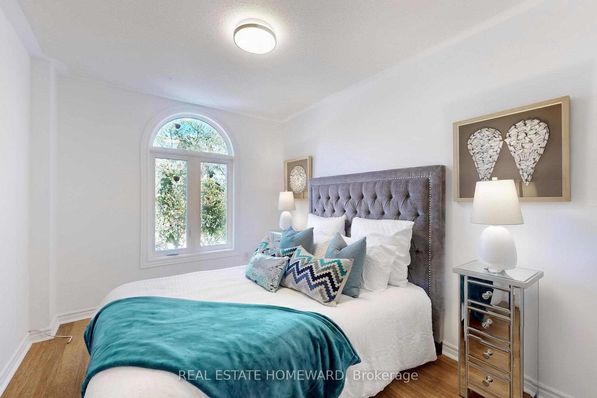 61 Silverdart Crescent photo 31