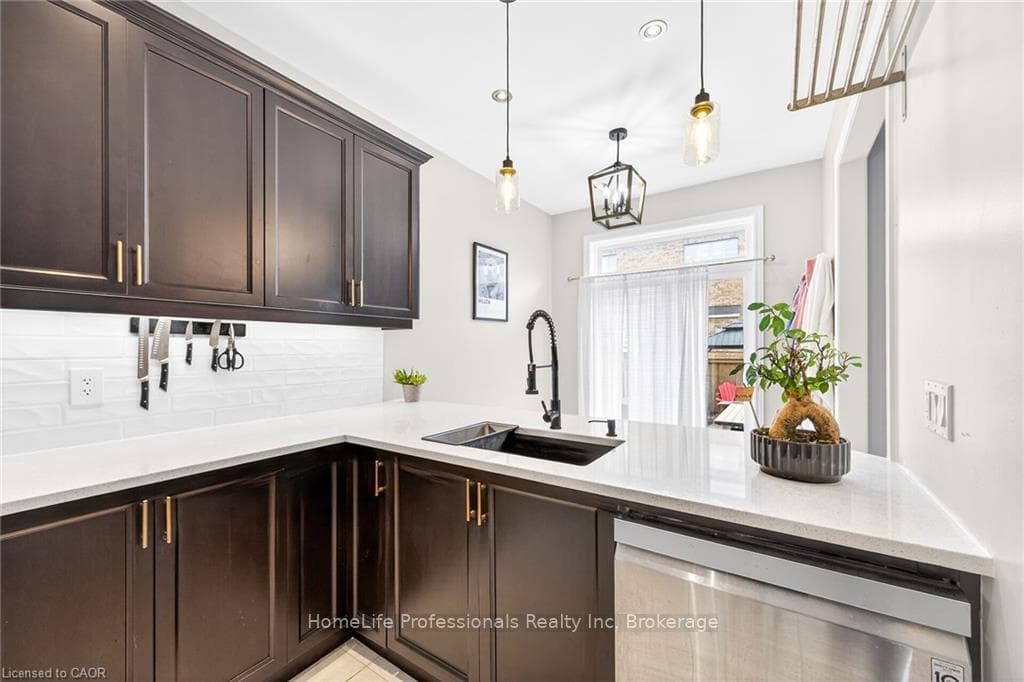 80 Summerberry Way photo 19