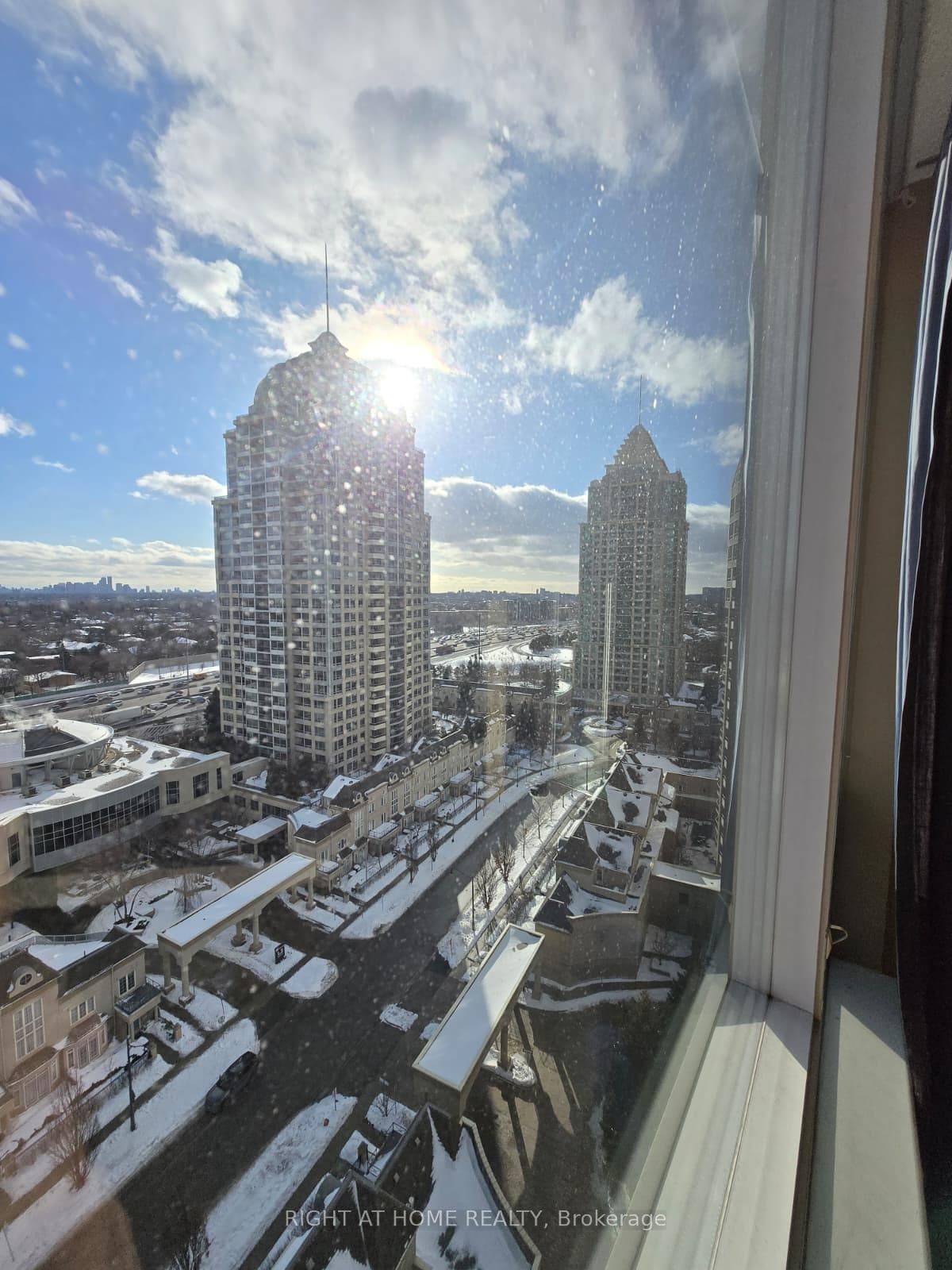 8 Rean Drive Unit 1708 photo 1