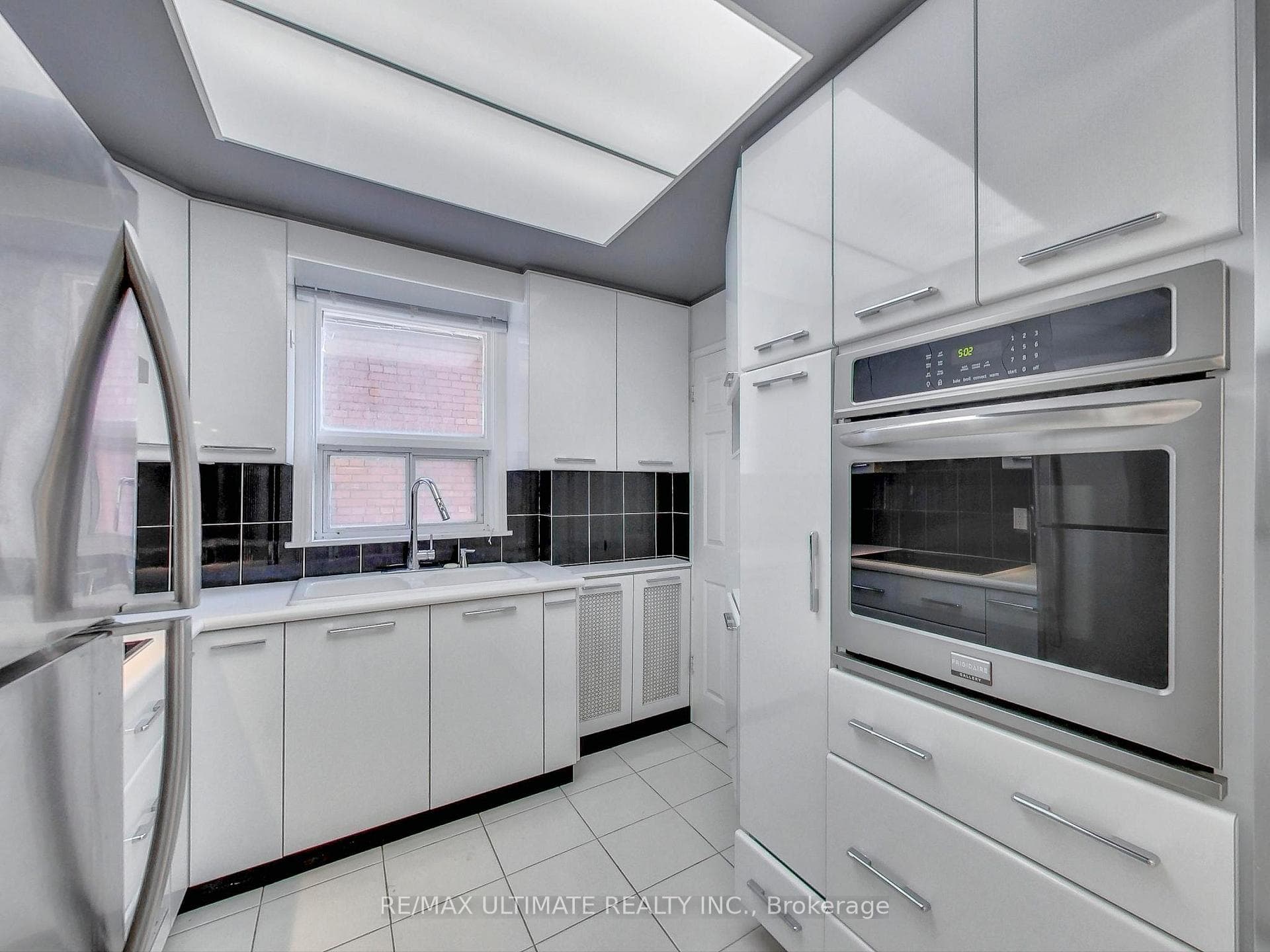 1652 Dufferin Street Unit Main photo 13