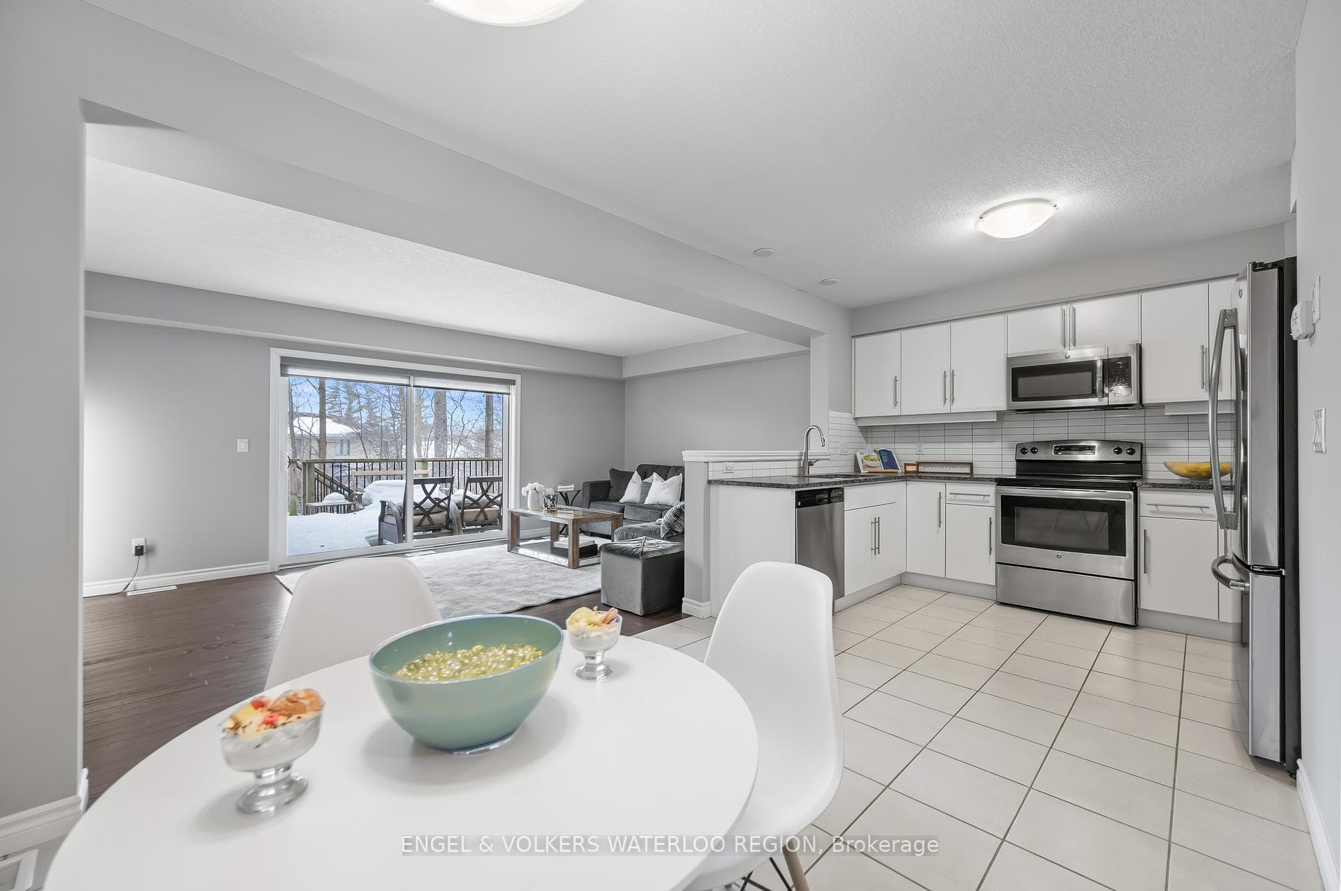 635 Saginaw Parkway Unit 62 photo 8