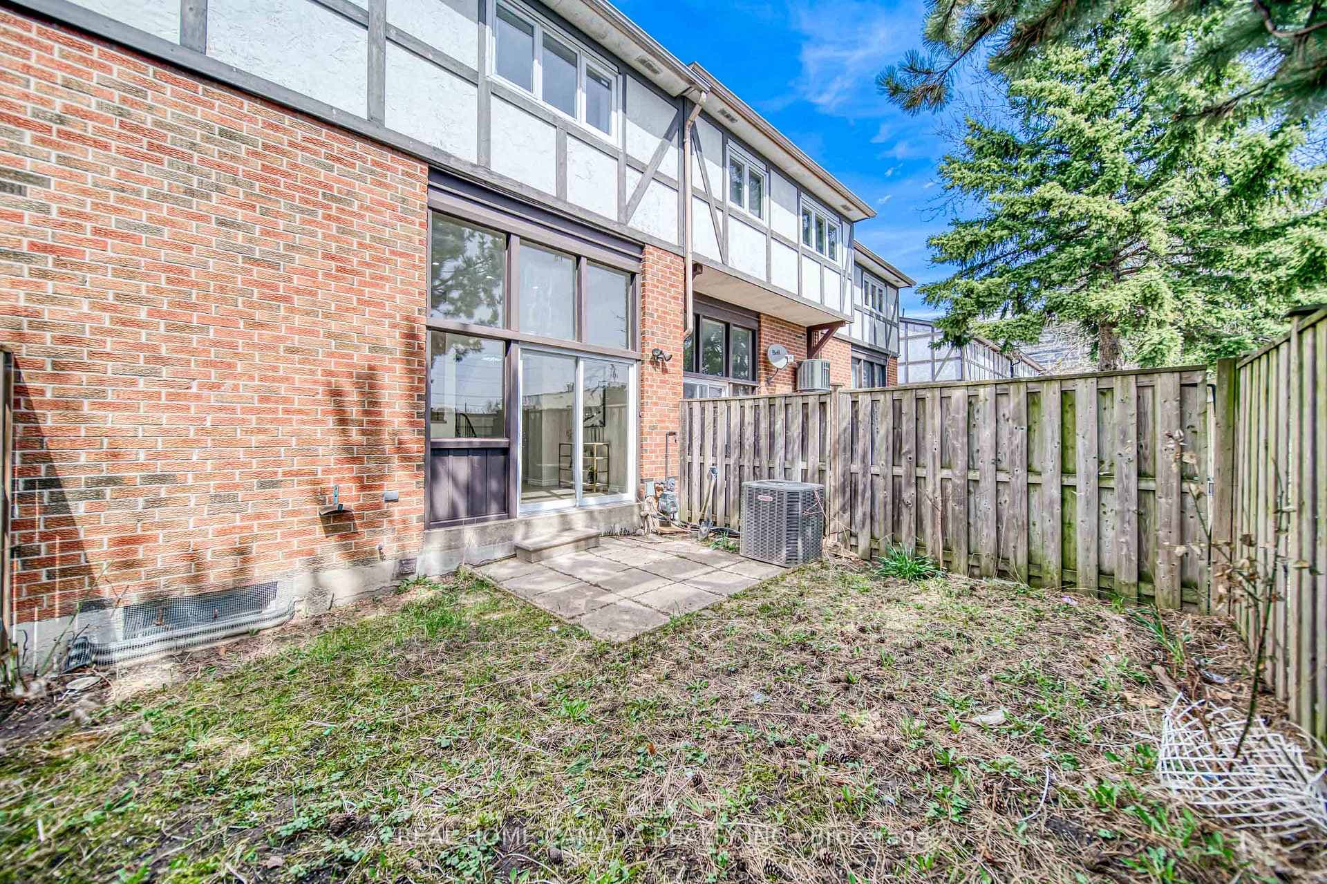 331 Trudelle Street Unit 43 photo 25