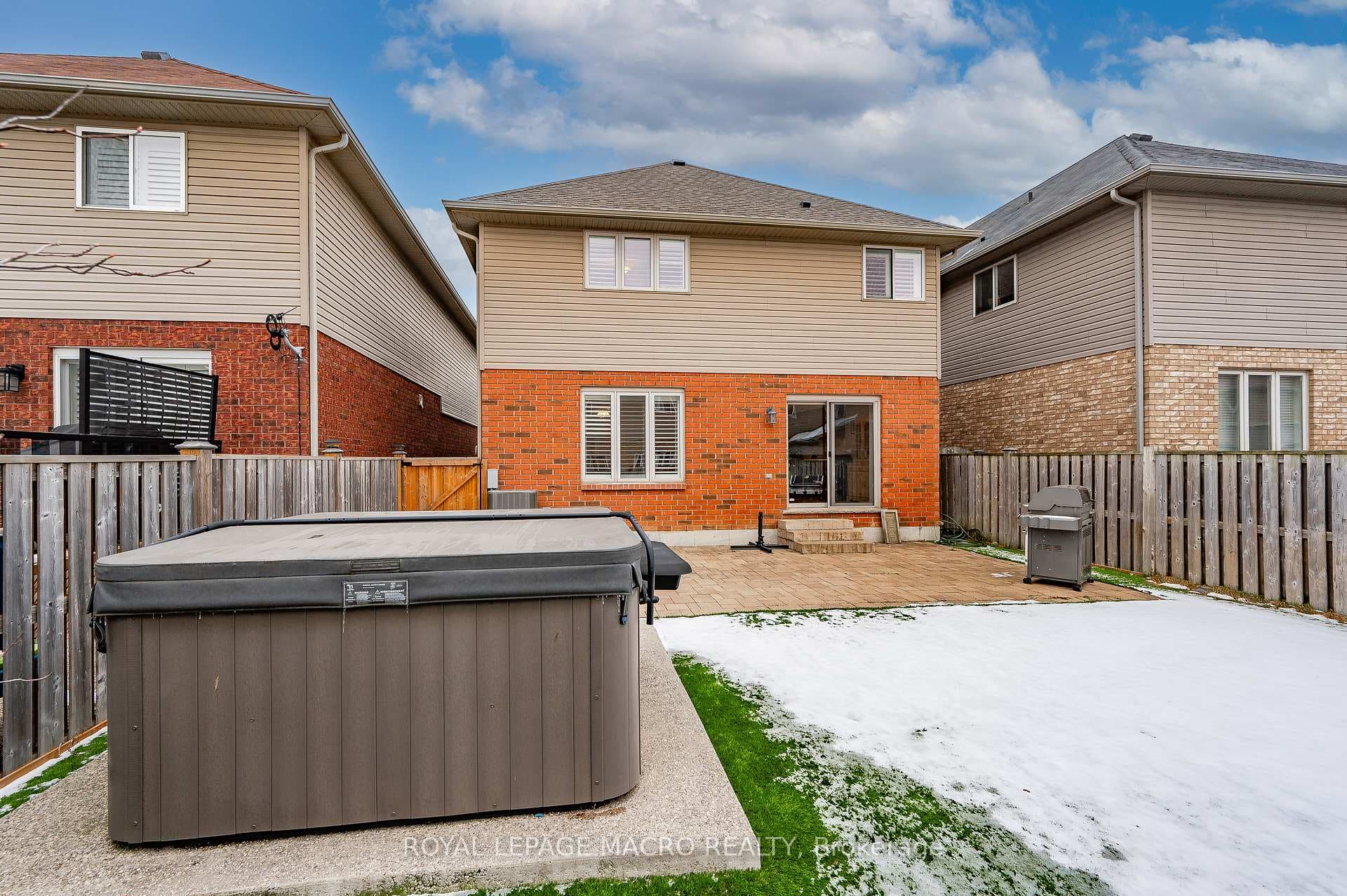 44 PELECH Crescent photo 40