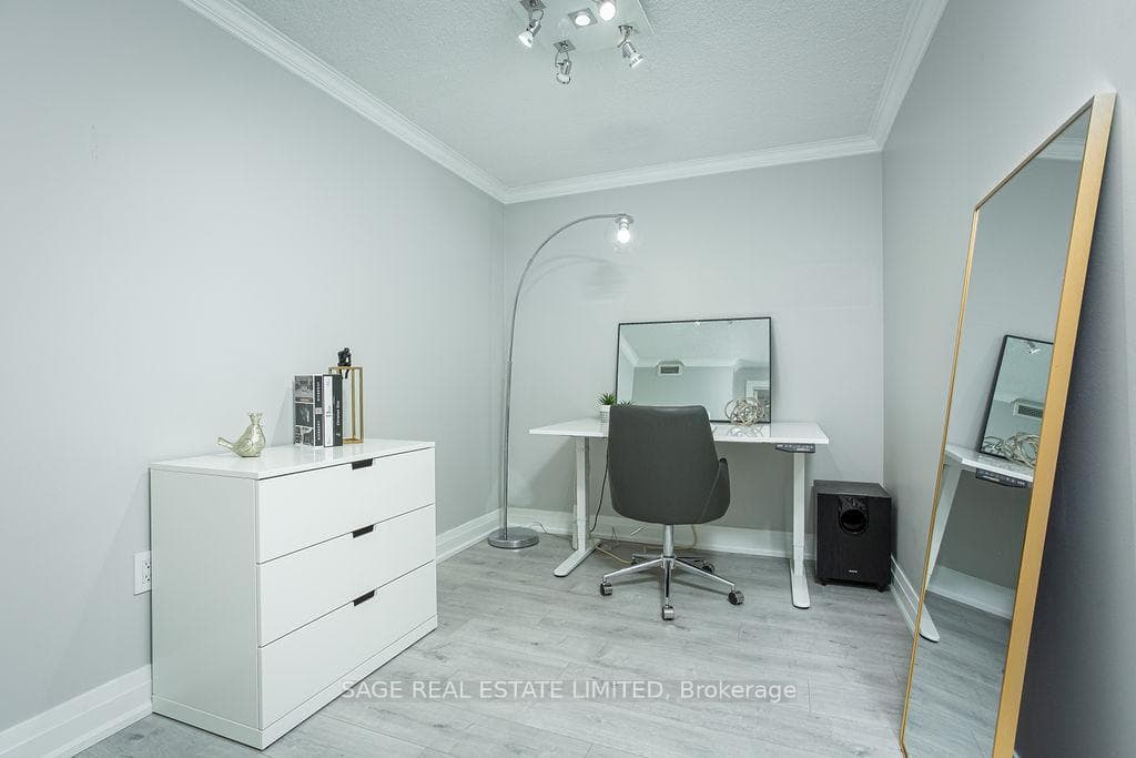 25 Telegram Mews Unit 3707 photo 9
