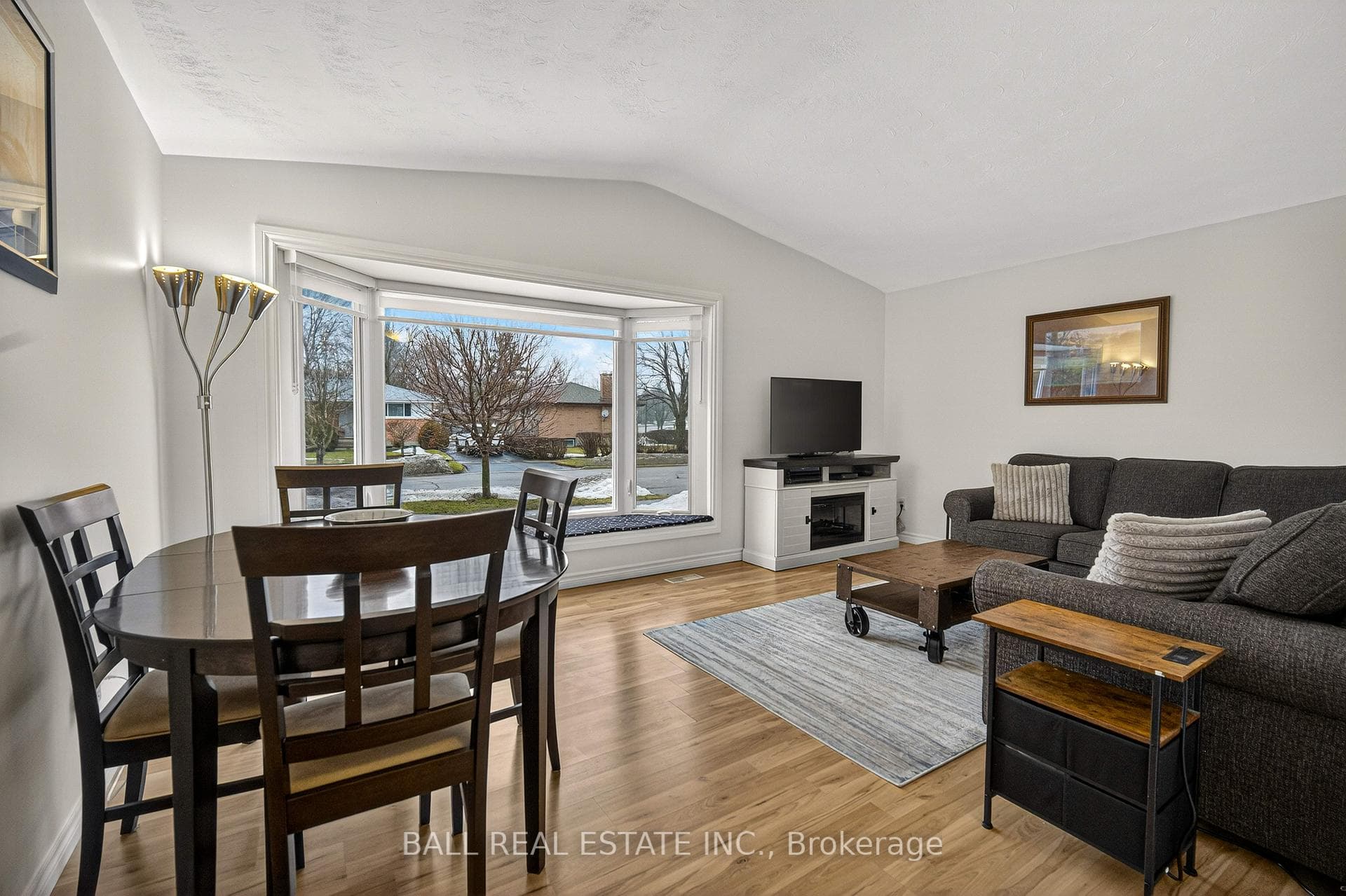 1129 Algonquin Boulevard photo 11