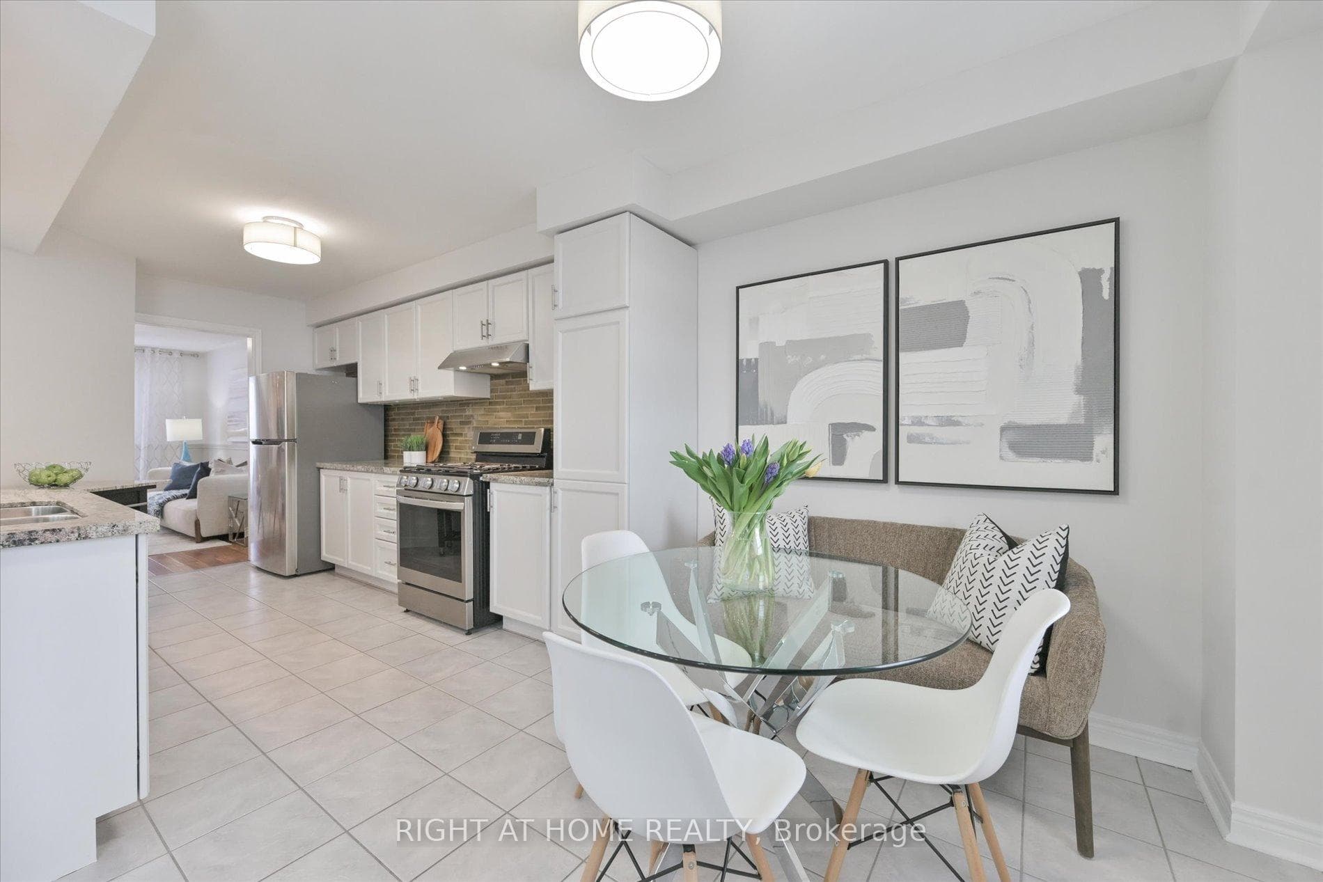 61 Milloy Place photo 5