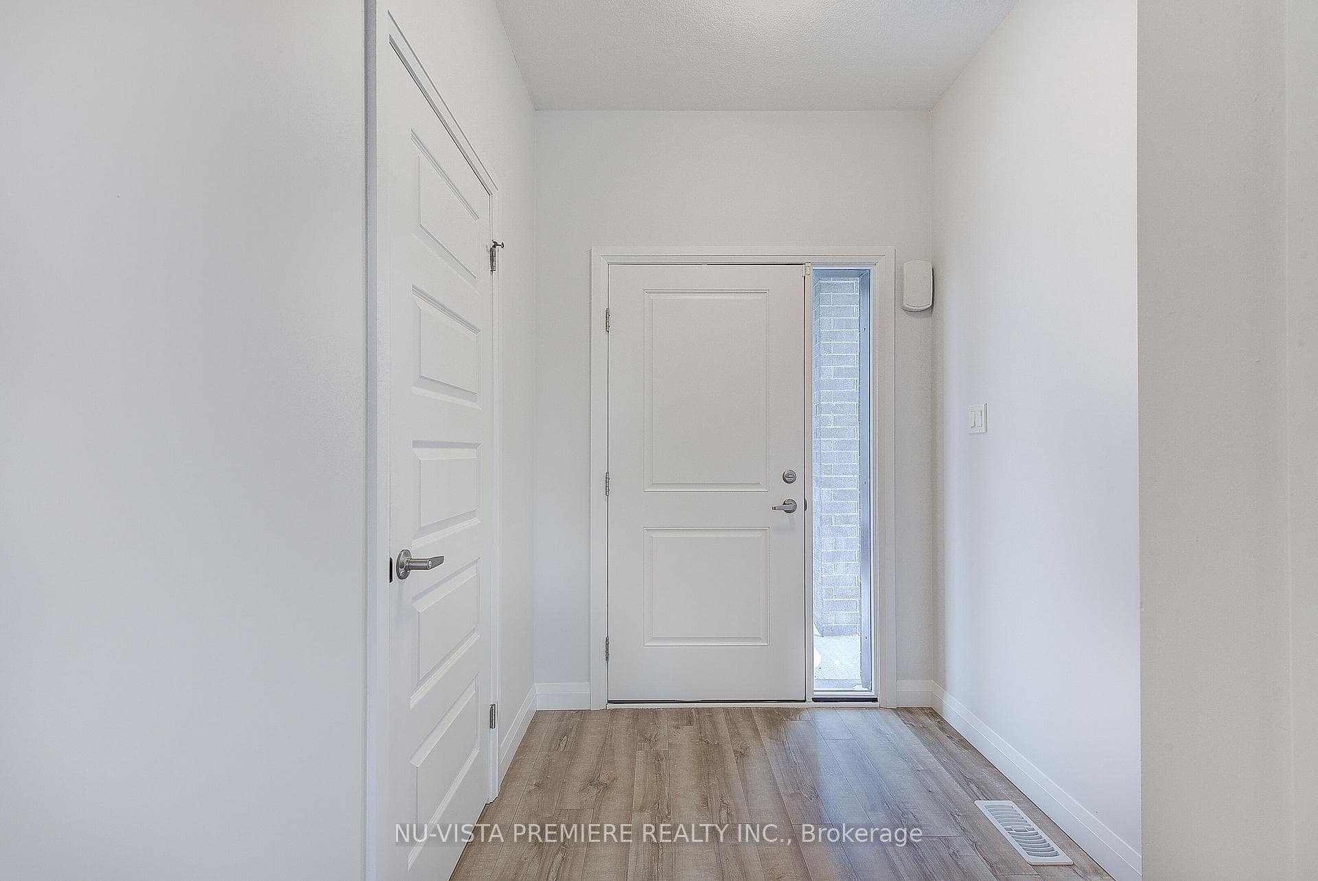 86 Canvas Way photo 5