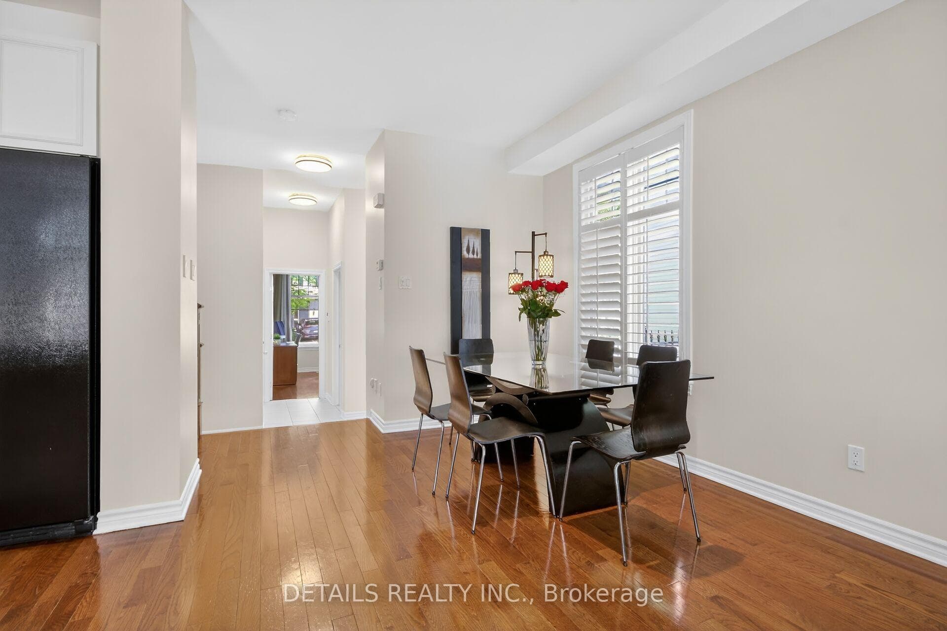 120 Waterbridge Drive photo 4