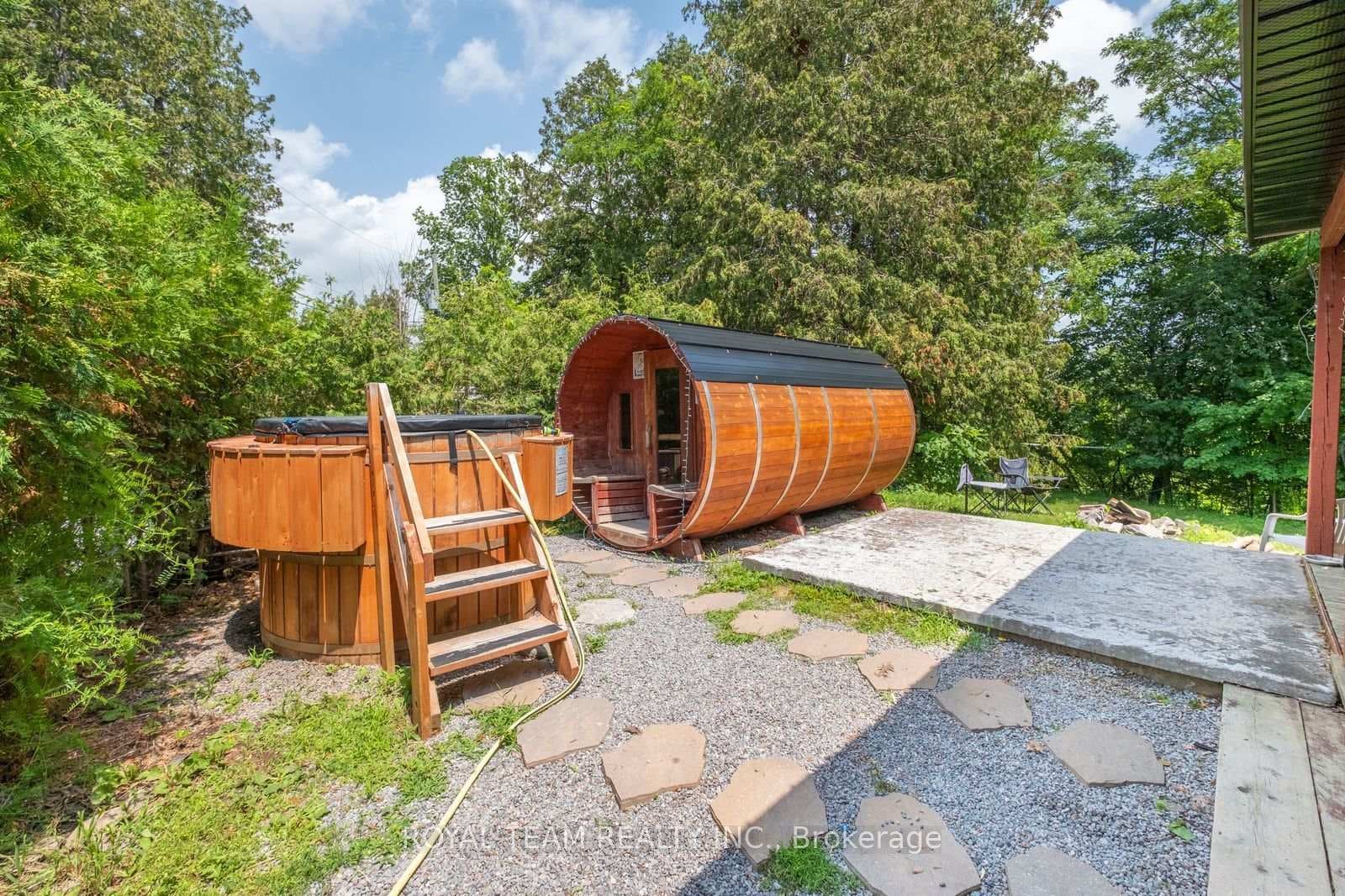 206 Dunfords Lane photo 26