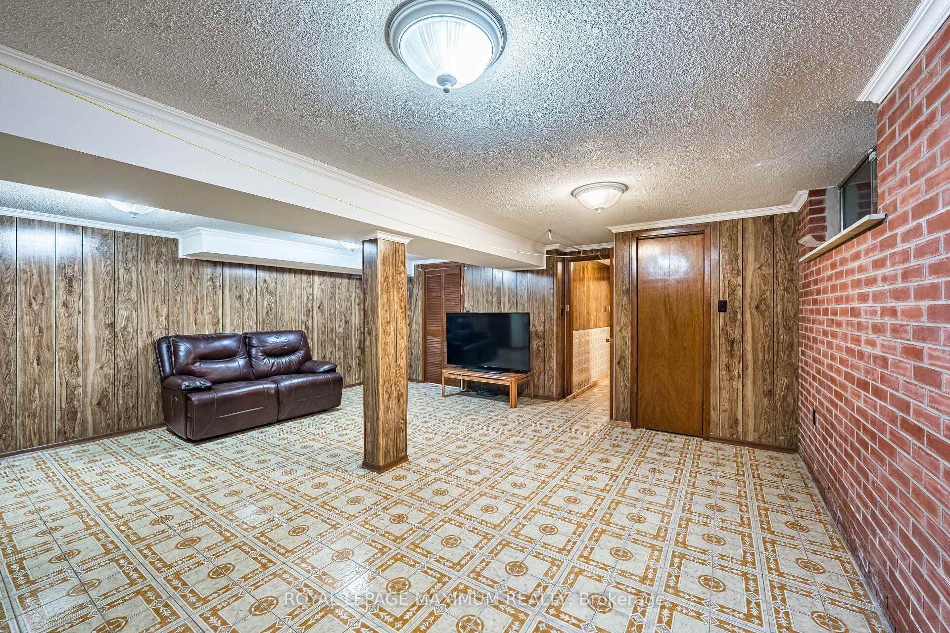40 Broadoaks Drive photo 39