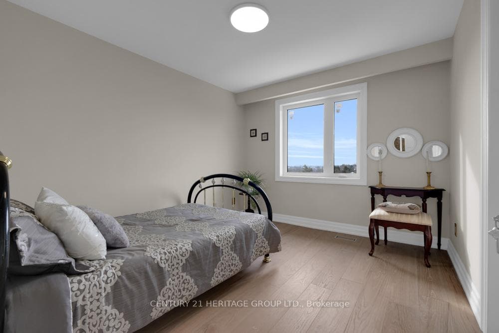 110 Jules Avenue photo 27