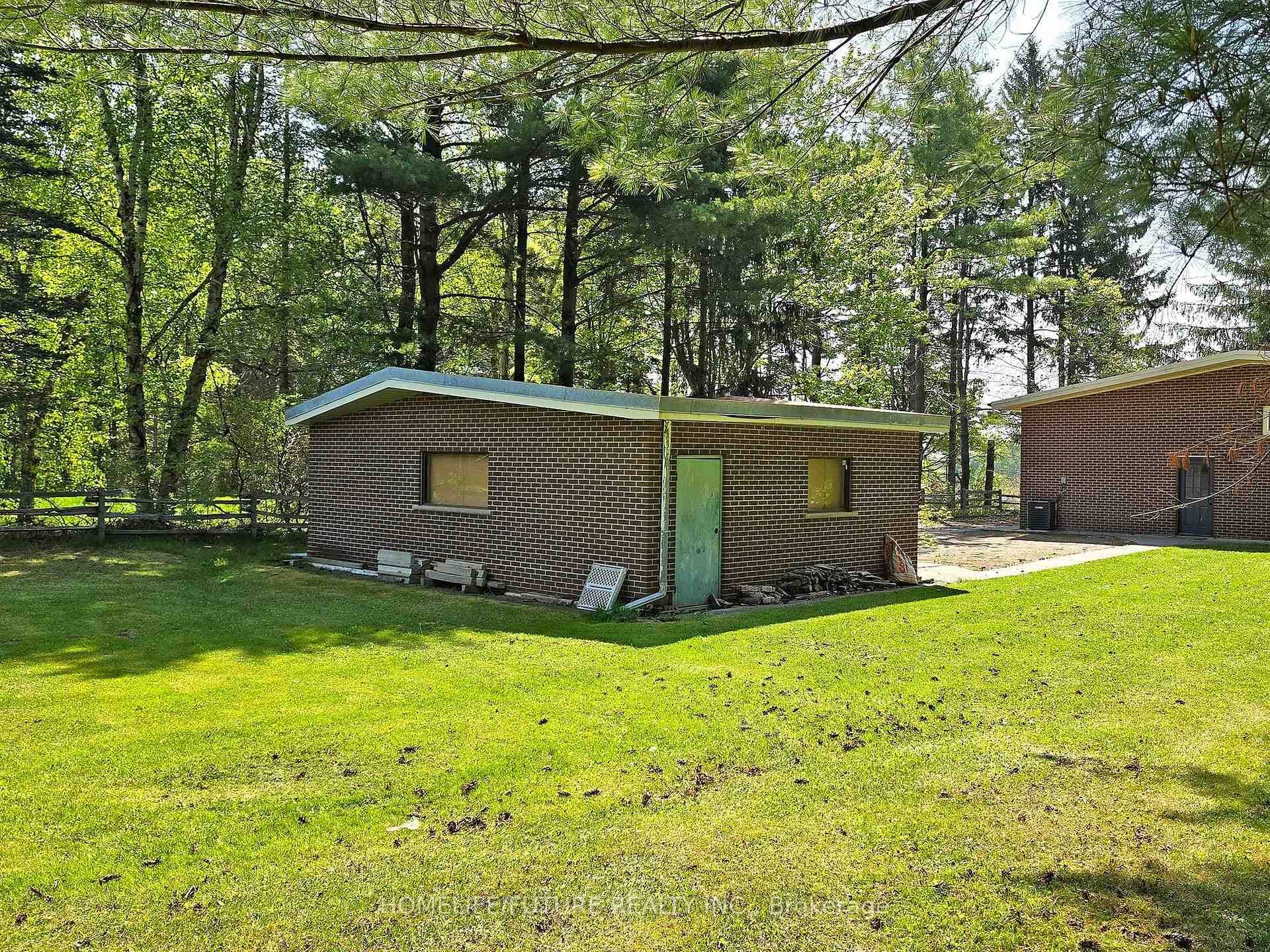 474 Taunton Road photo 37