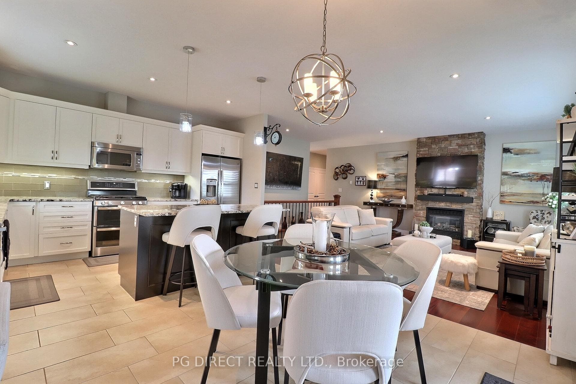 12 Cynthia Avenue photo 7