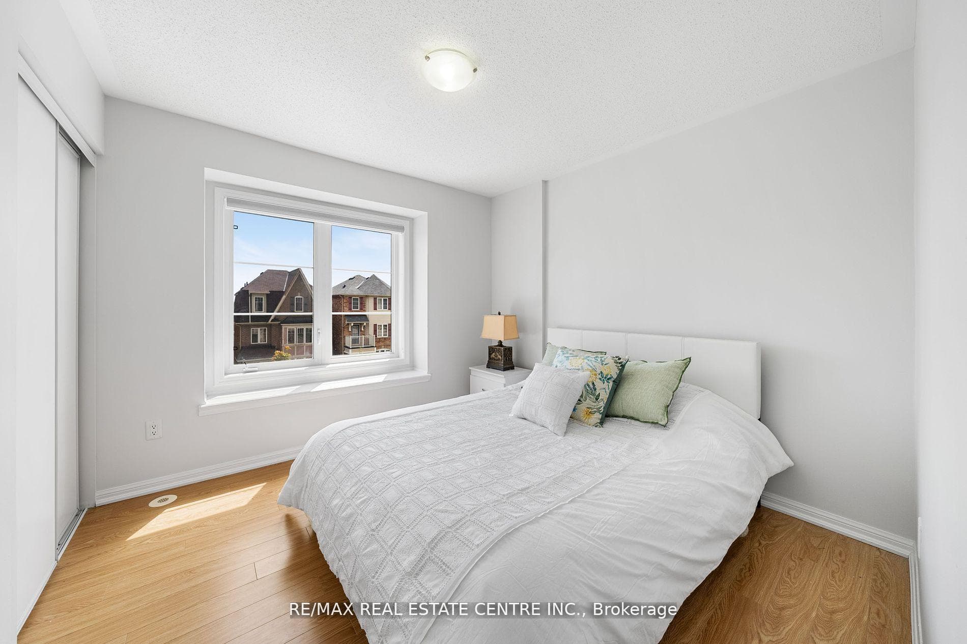 281 Dymott Avenue photo 31