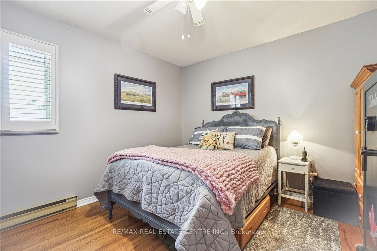 30 JARDINE Crescent photo 22