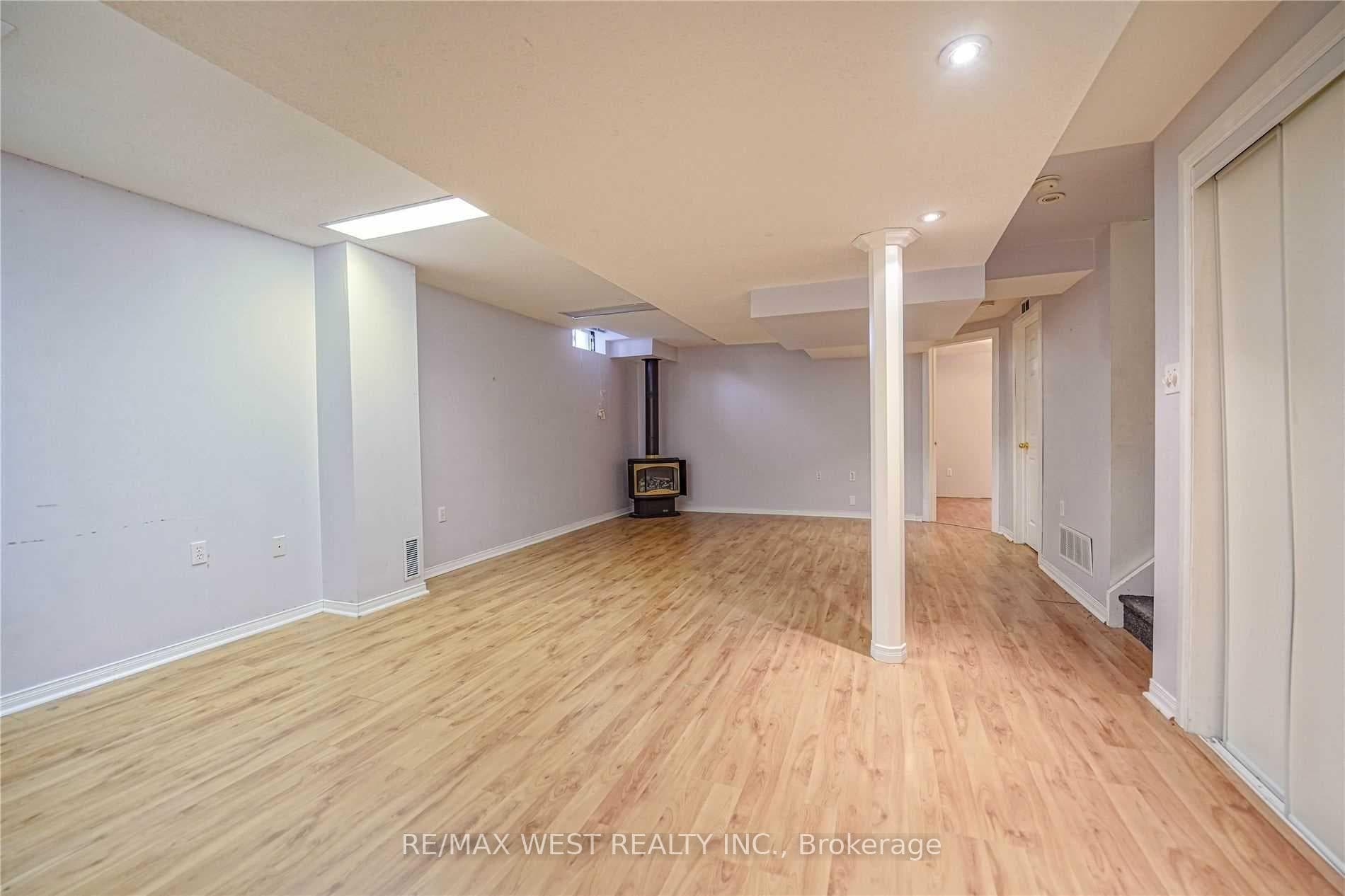 apt living rm