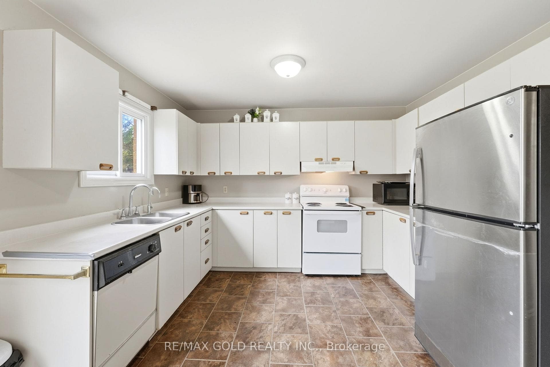 141 Condor Court Unit 70 photo 15