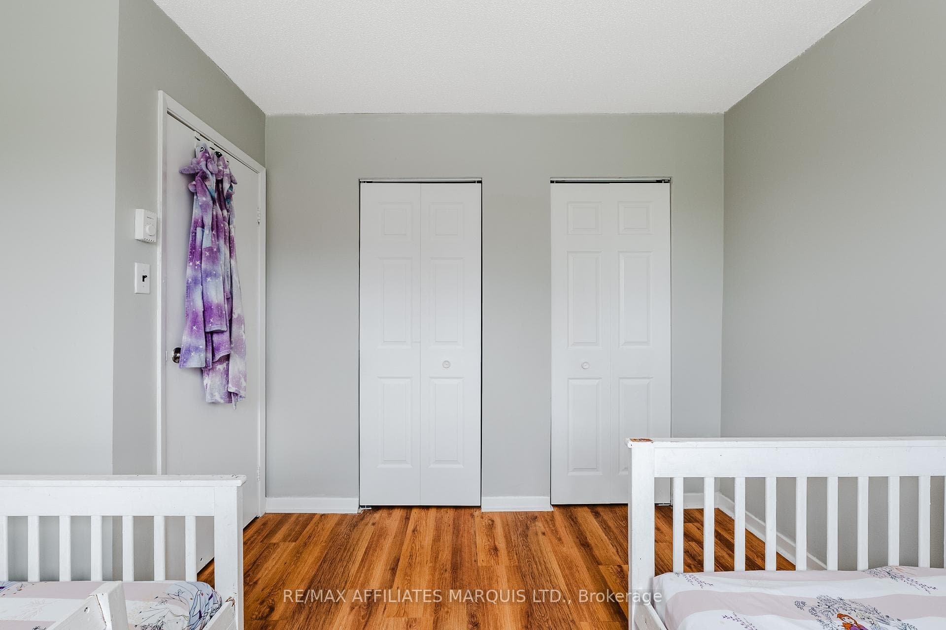 812 Glengarry Boulevard photo 22