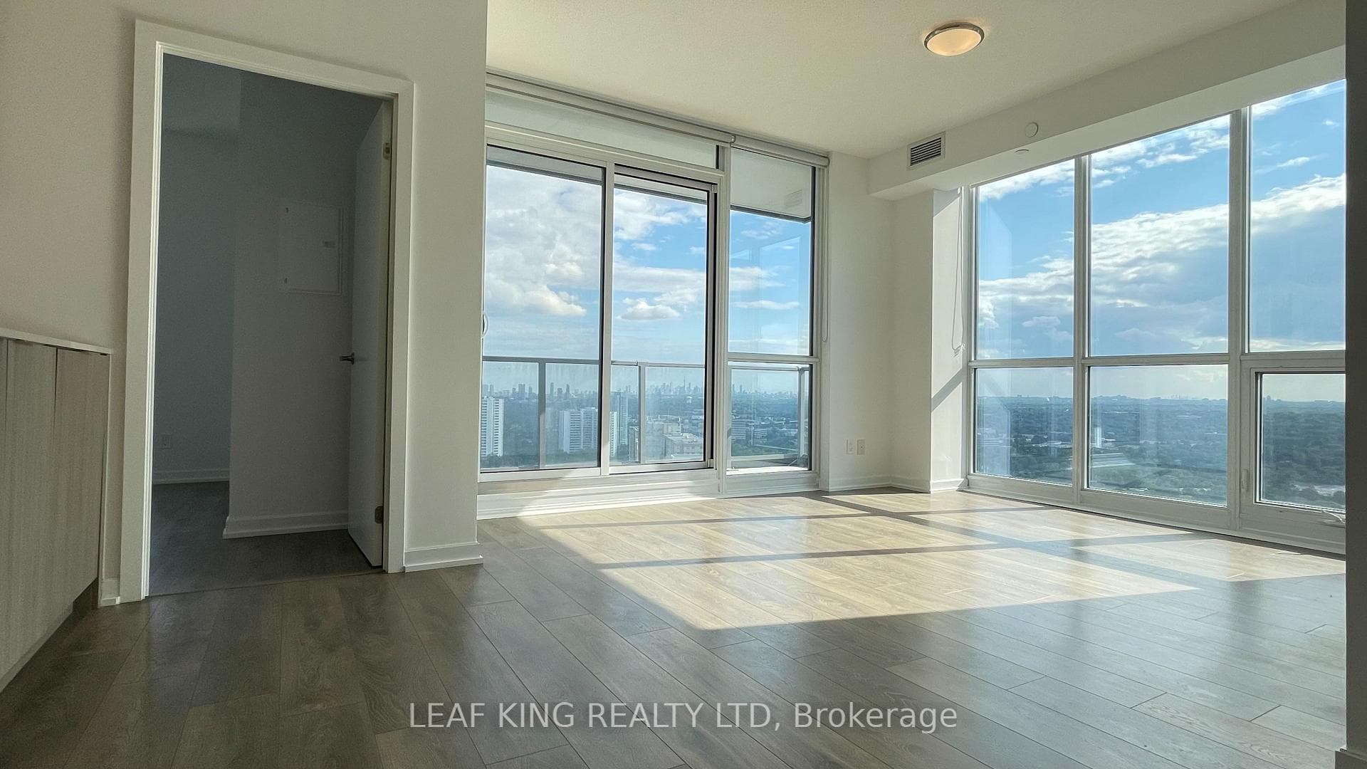 32 Forest Manor Road Unit 2110 photo 22
