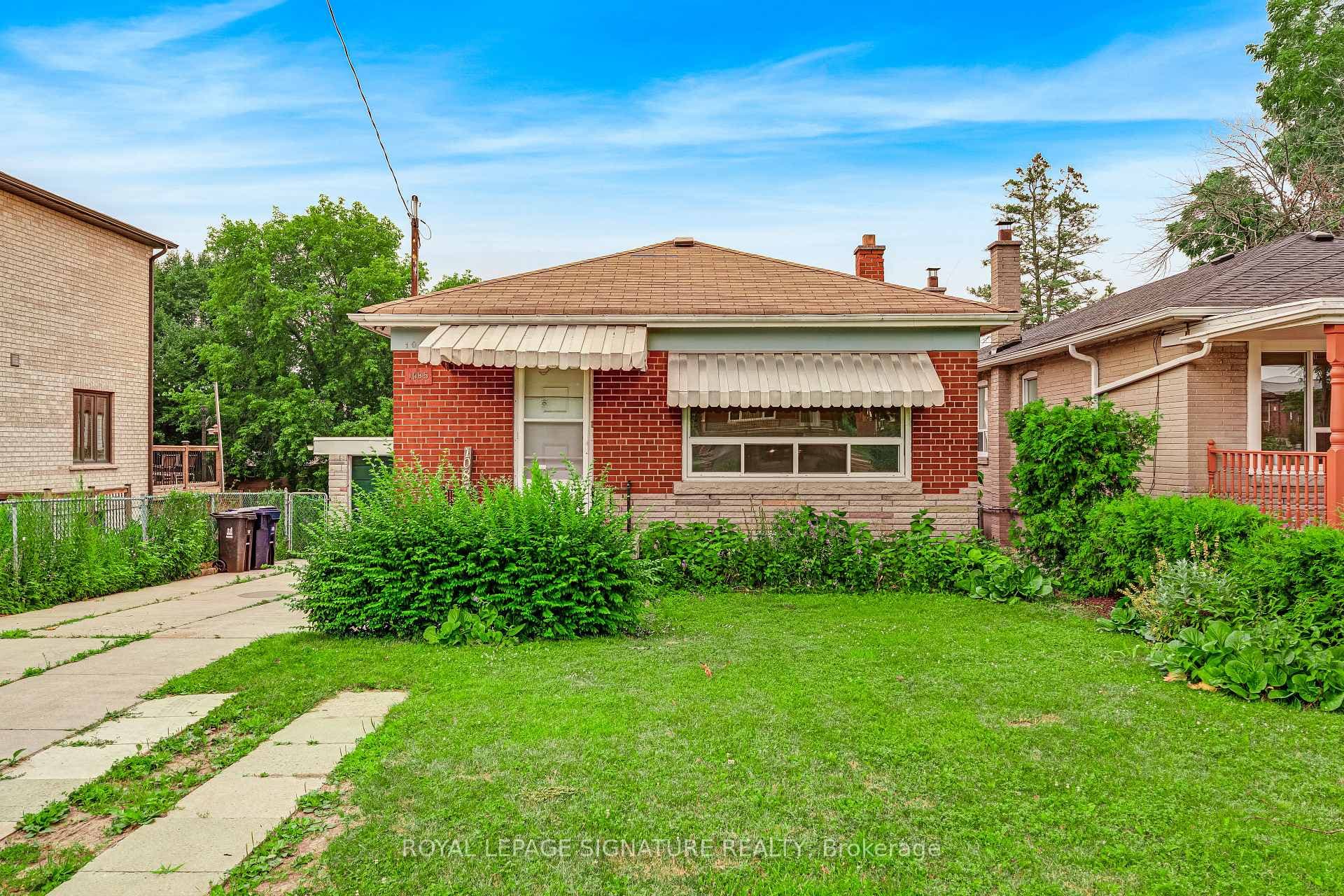 1085 Pharmacy Avenue photo 3