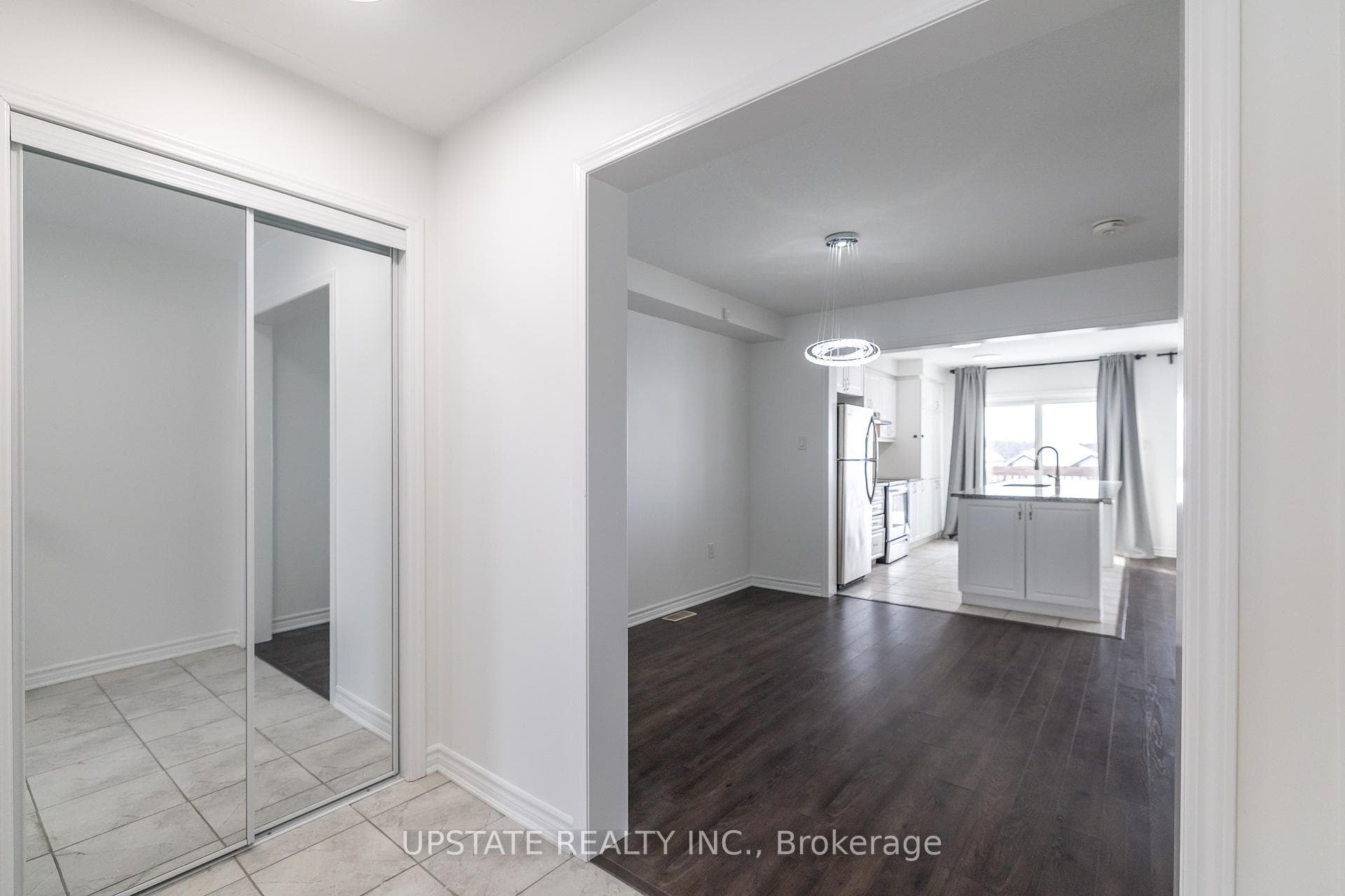122 Watermill Street photo 5