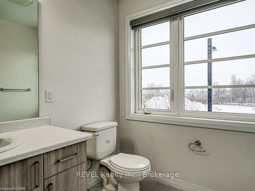 520 GREY Street Unit 11 photo 25