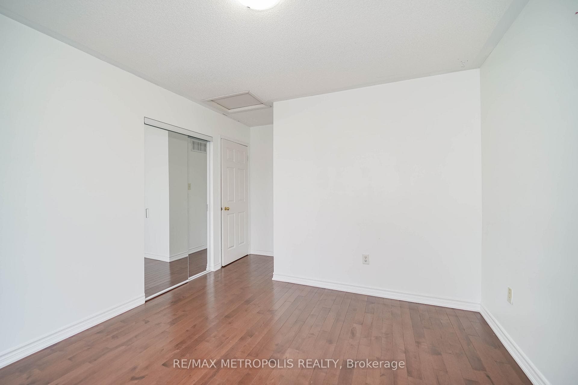 15 Lilley Avenue photo 24