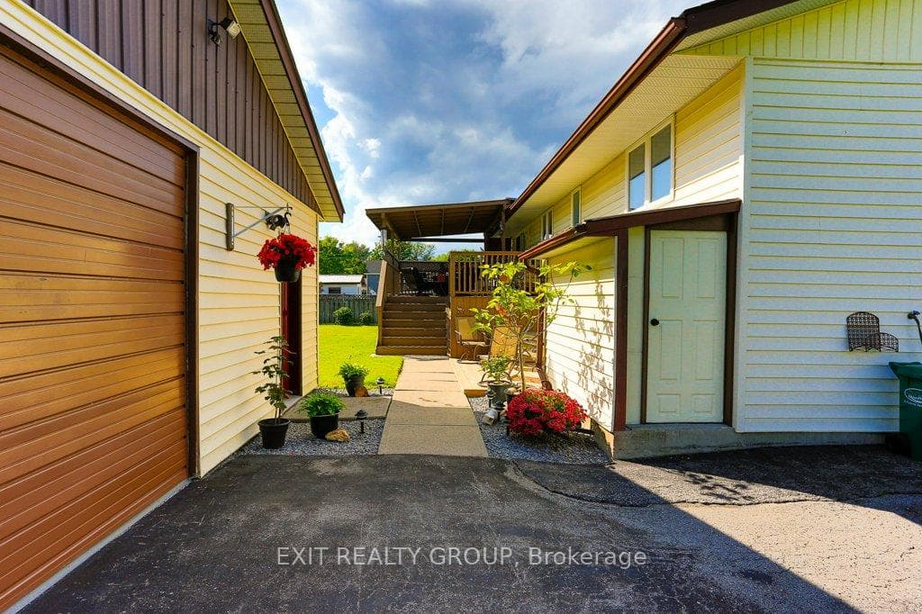 100 Leopold Street photo 27