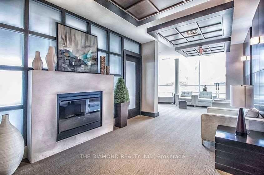 3391 Bloor Street Unit 407 photo 3