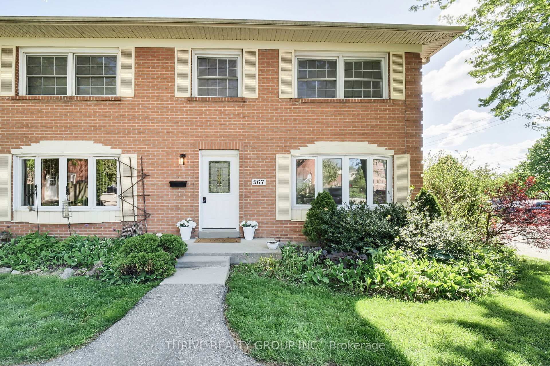 567 GAINSBOROUGH Road photo 1