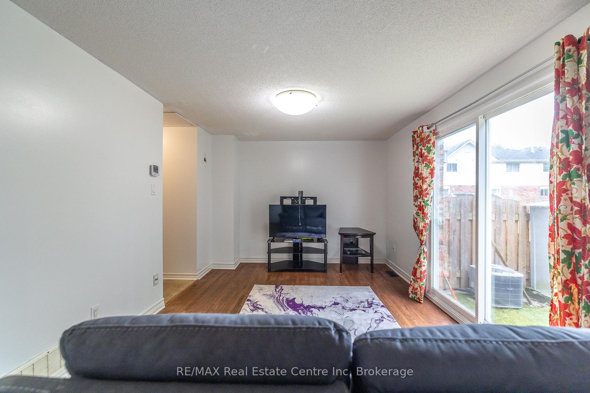 129 Victoria Road Unit 74 photo 34