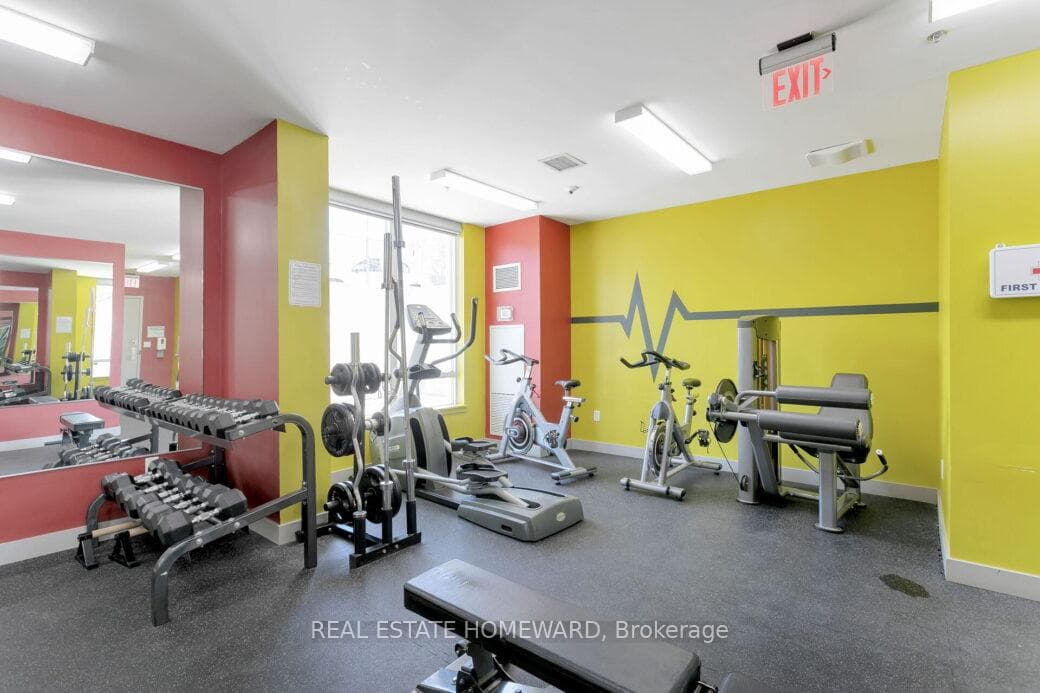 812 Lansdowne Avenue Unit 903 photo 11