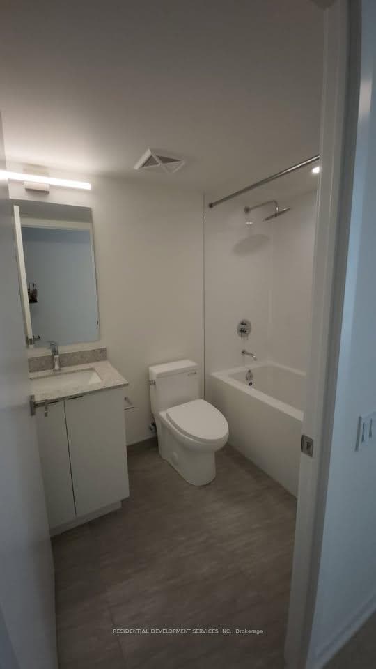 500 Wilson Avenue Unit 204 photo 17
