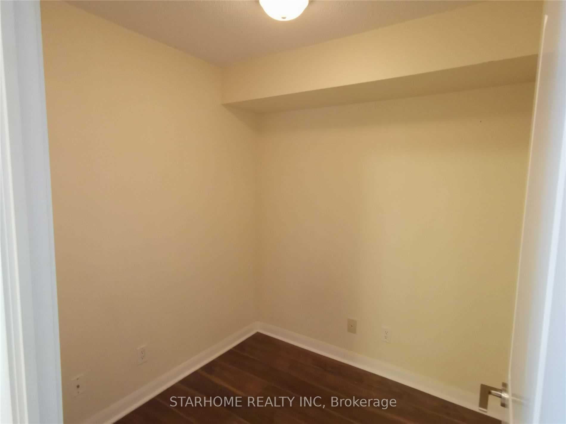 4968 Yonge Street Unit 807 photo 7
