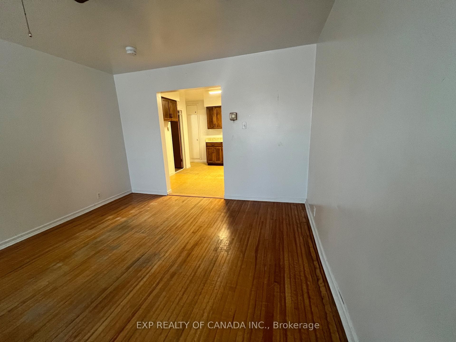 82 Dwyer Avenue Unit 4 photo 3