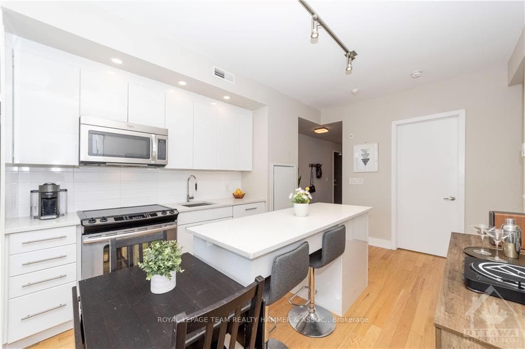 360 PATRICIA Avenue Unit 502 photo 7