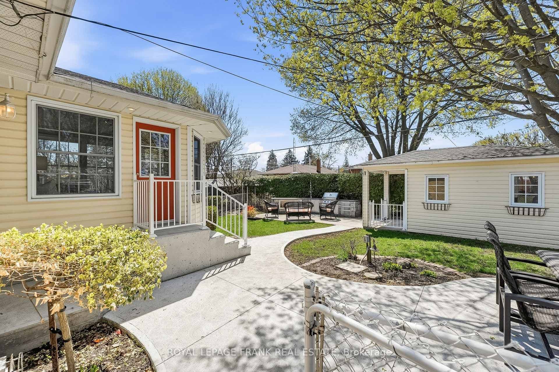1212 Valley Drive photo 37