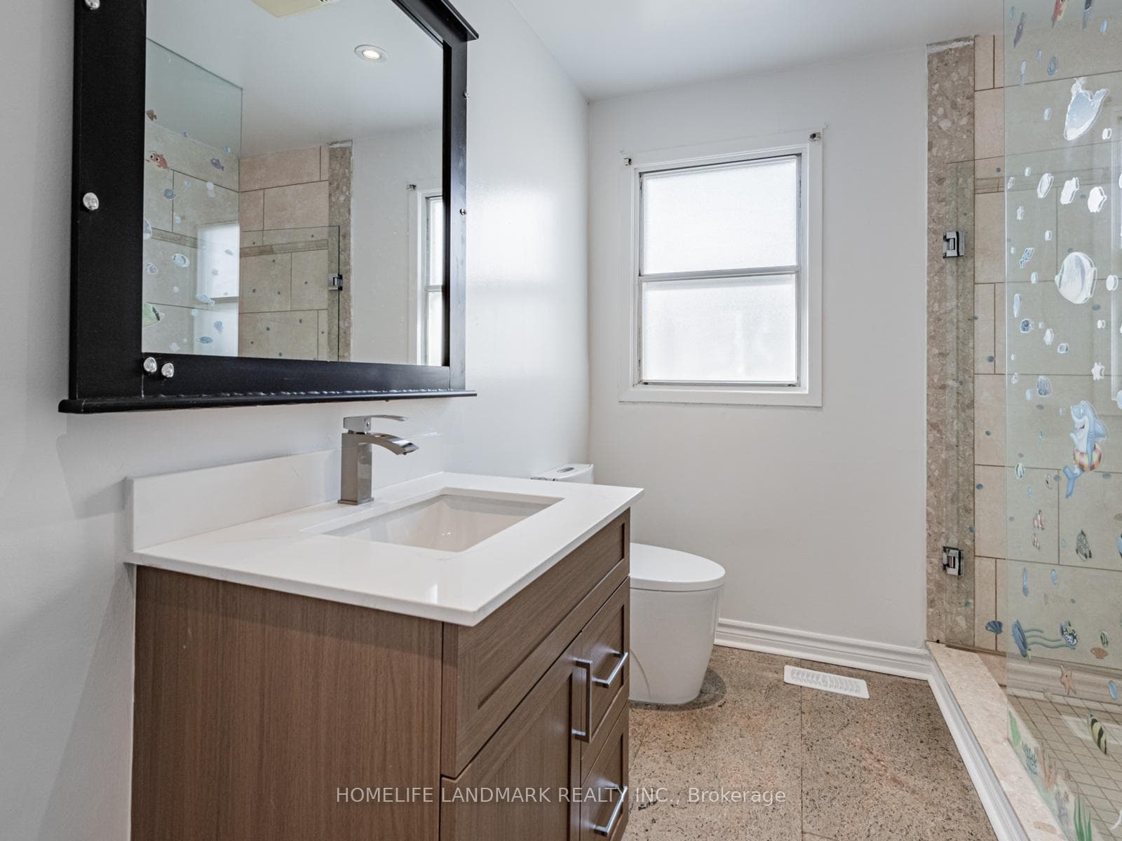36 Greenbelt Crescent photo 23