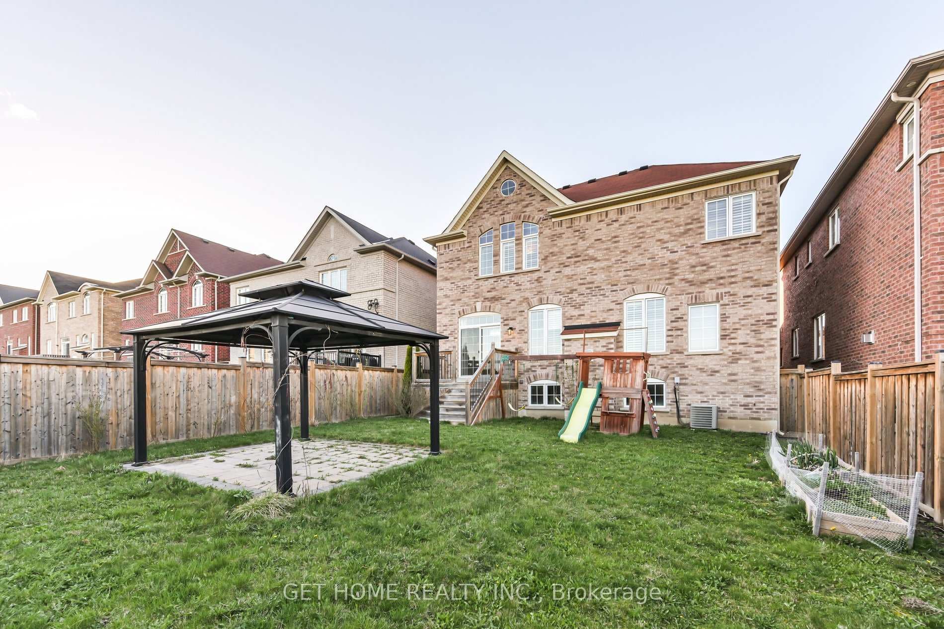 11 Garrardview Street photo 39