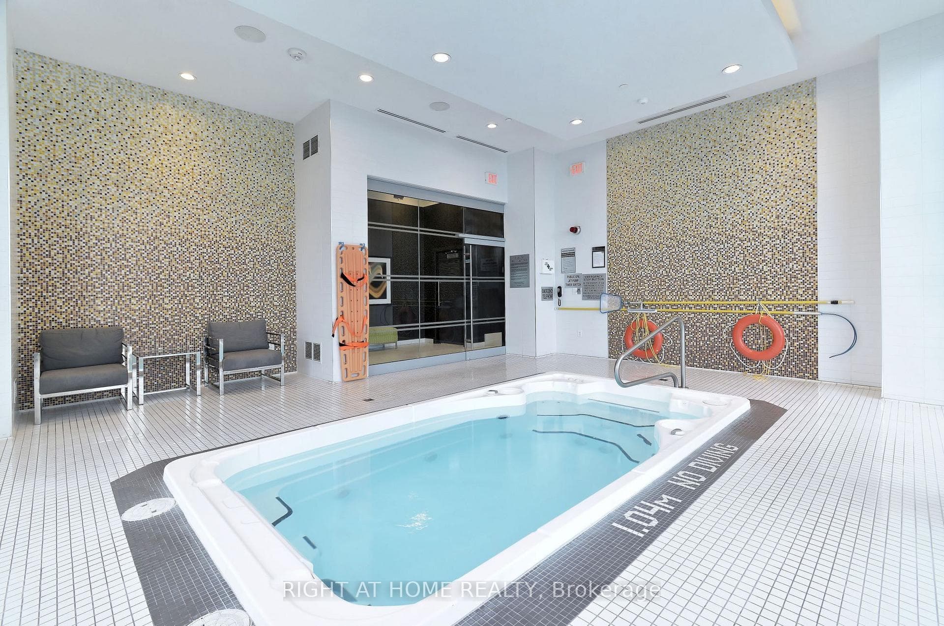 55 Ann O'reilly Road Unit 3708 photo 16