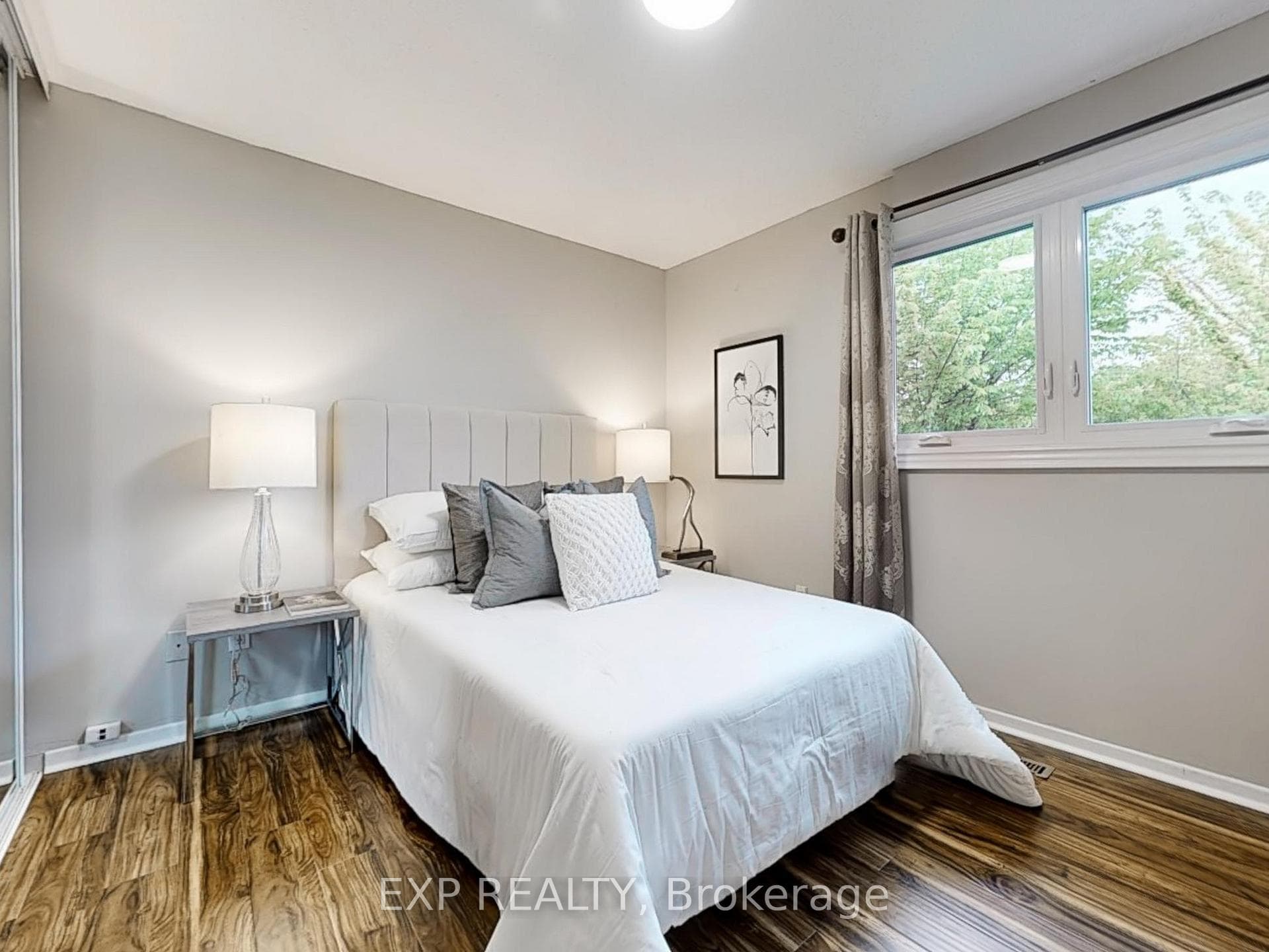 19 Kenscott Road photo 27