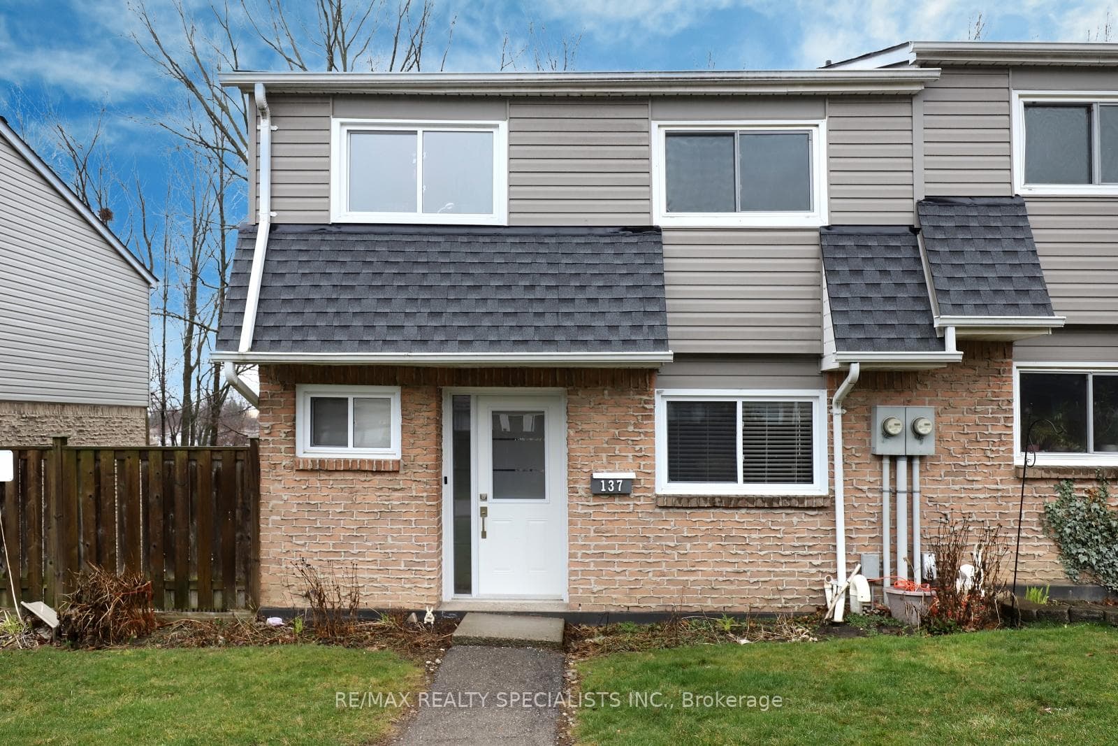 2050 Upper Middle Road Unit 137 photo 1