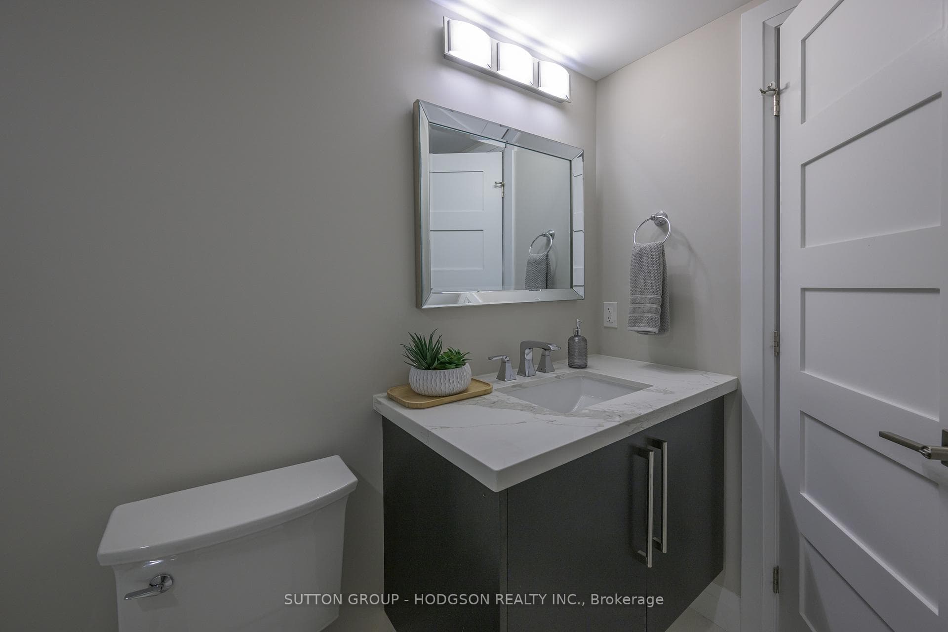 2067 Tyson Walk photo 31