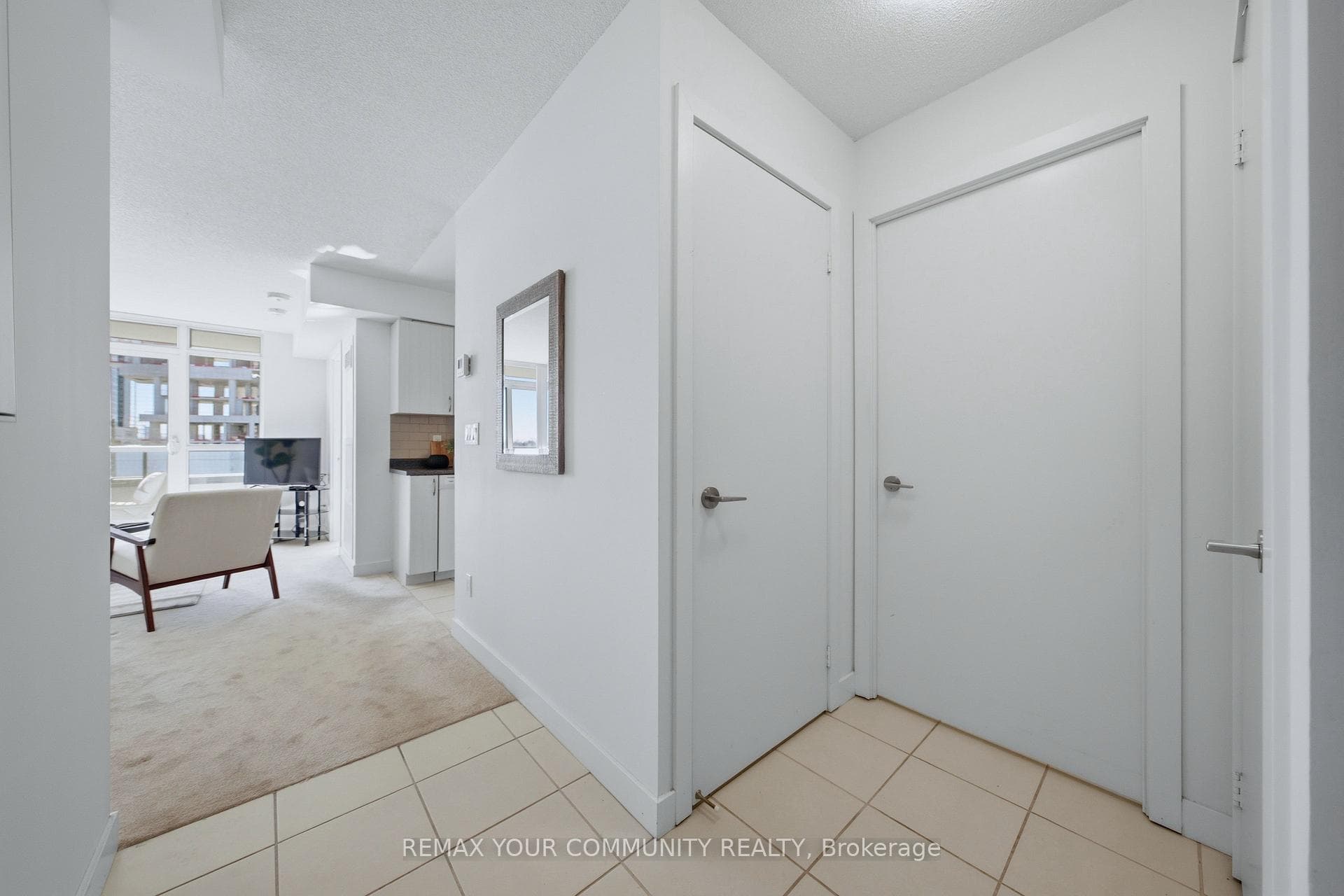 8 Trent Avenue Unit 407 photo 6